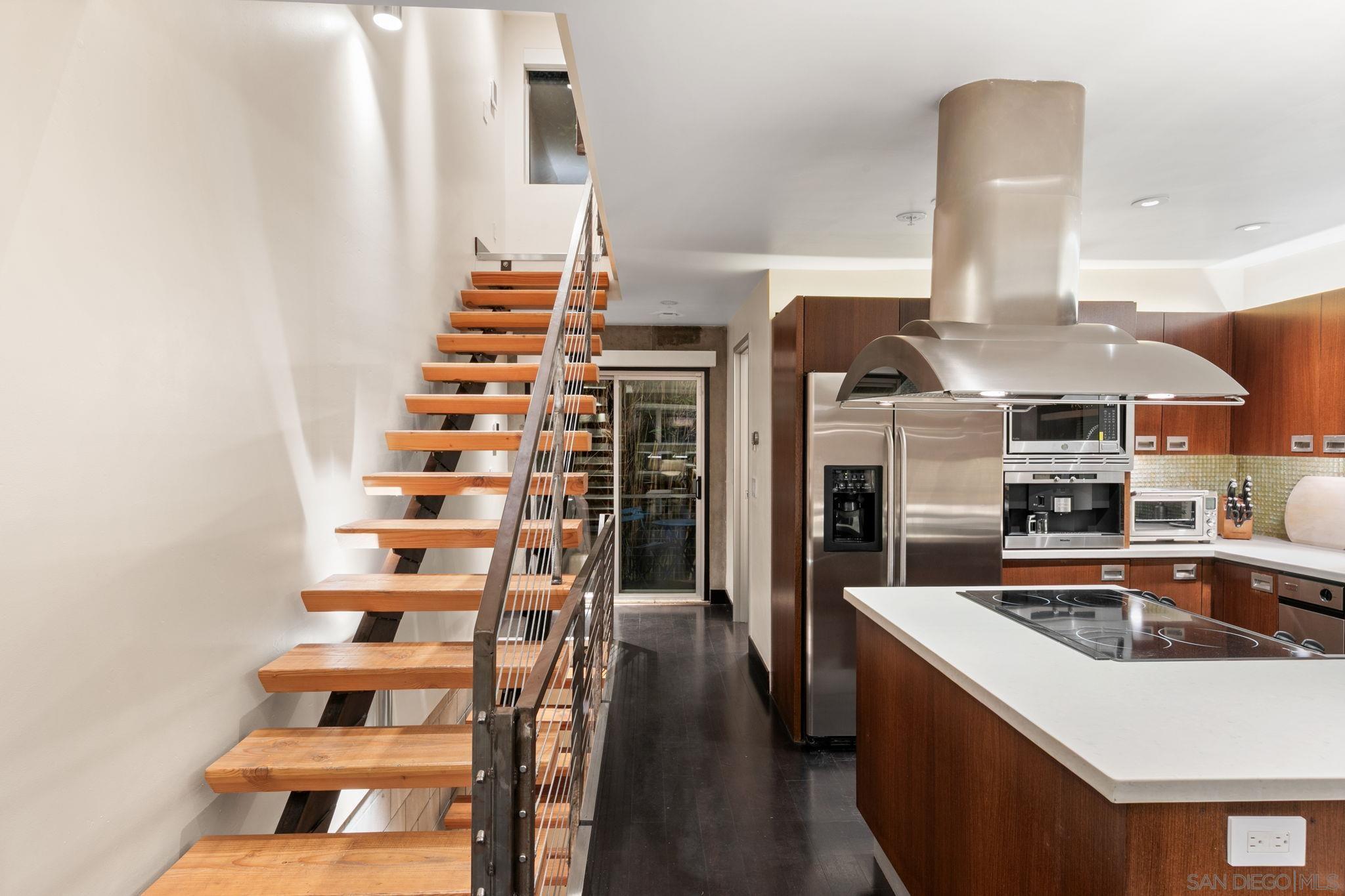 Detail Gallery Image 30 of 74 For 3033  India St.  #6,  San Diego,  CA 92103 - 3 Beds | 2/1 Baths