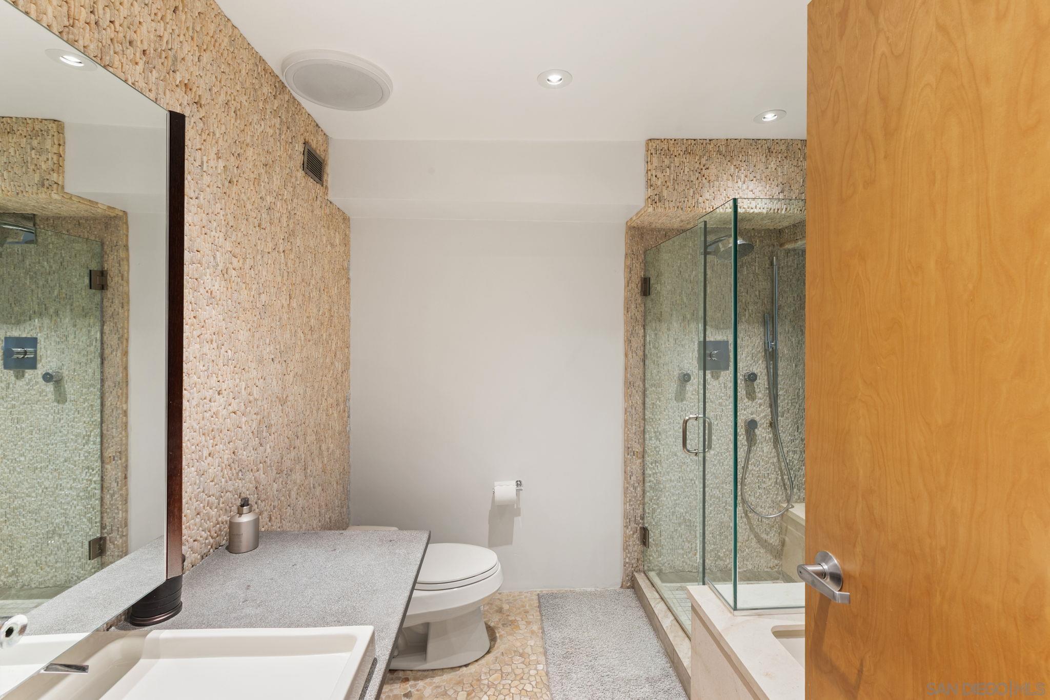 Detail Gallery Image 35 of 74 For 3033  India St.  #6,  San Diego,  CA 92103 - 3 Beds | 2/1 Baths