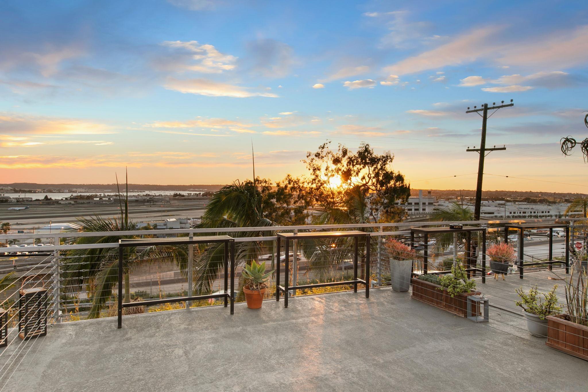 Detail Gallery Image 42 of 74 For 3033  India St.  #6,  San Diego,  CA 92103 - 3 Beds | 2/1 Baths