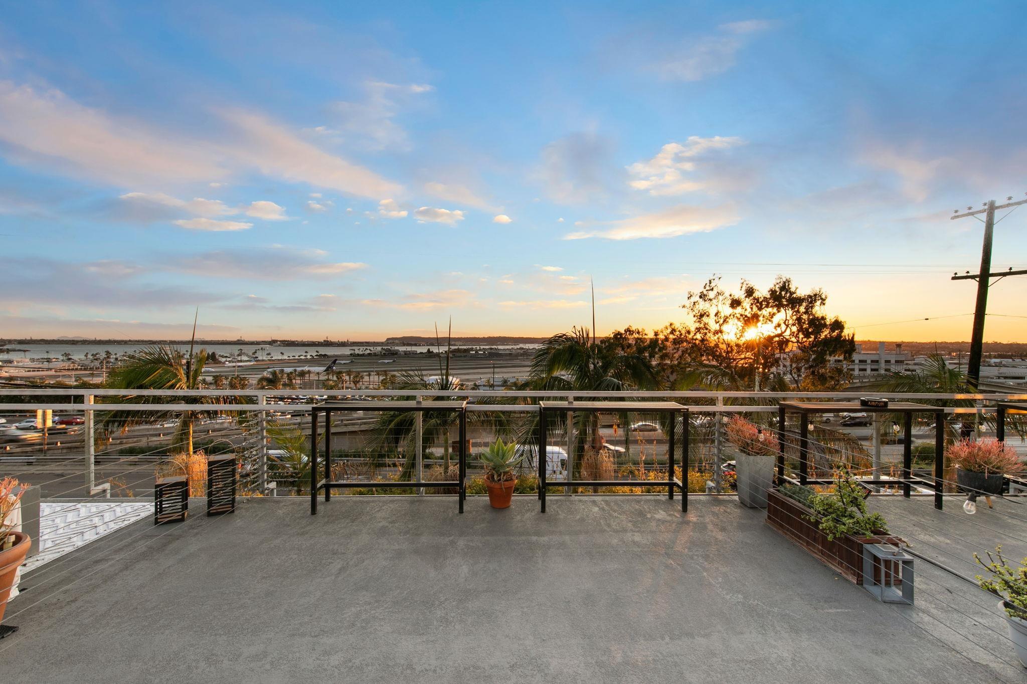 Detail Gallery Image 43 of 74 For 3033  India St.  #6,  San Diego,  CA 92103 - 3 Beds | 2/1 Baths