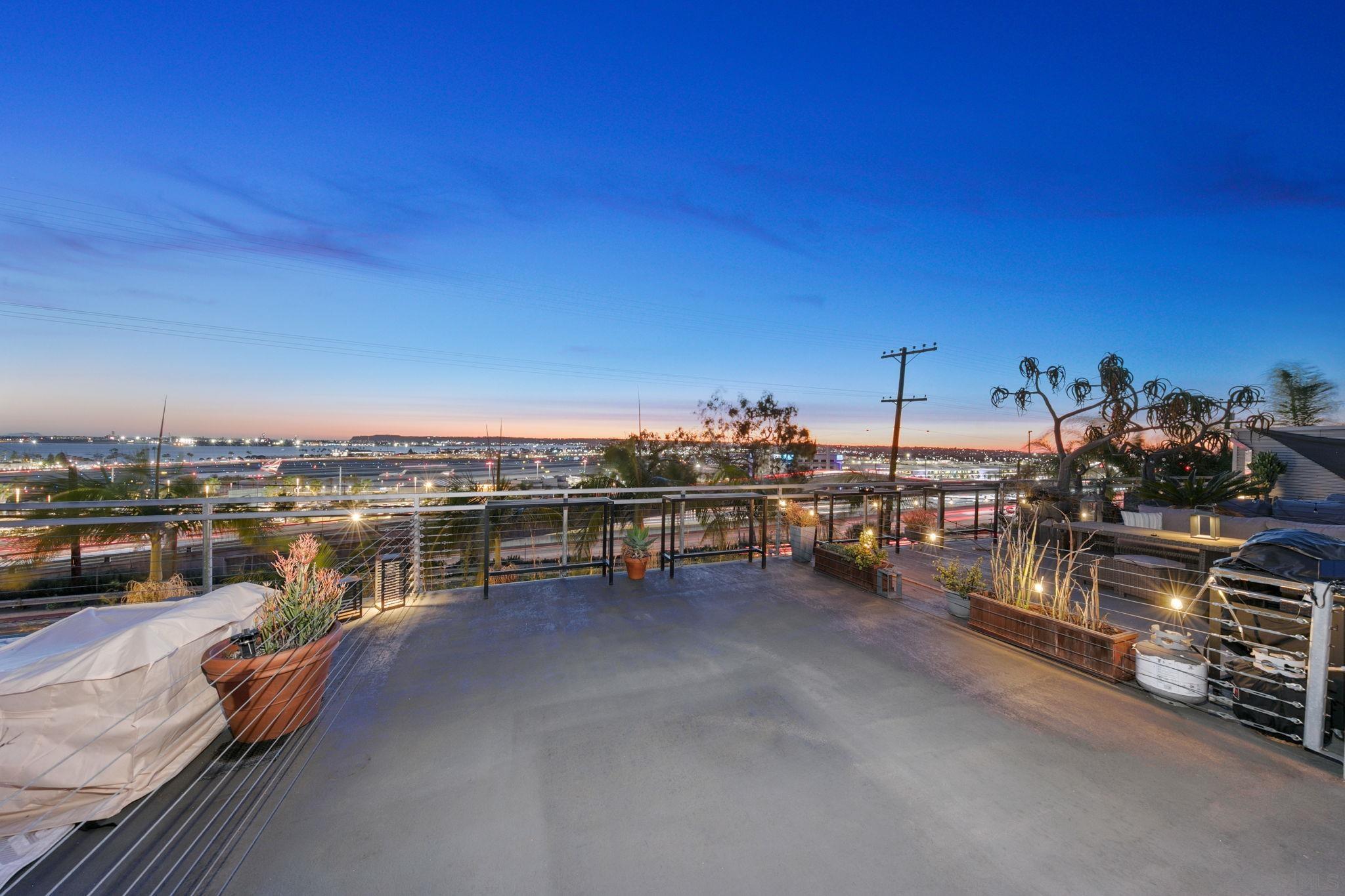 Detail Gallery Image 45 of 74 For 3033  India St.  #6,  San Diego,  CA 92103 - 3 Beds | 2/1 Baths