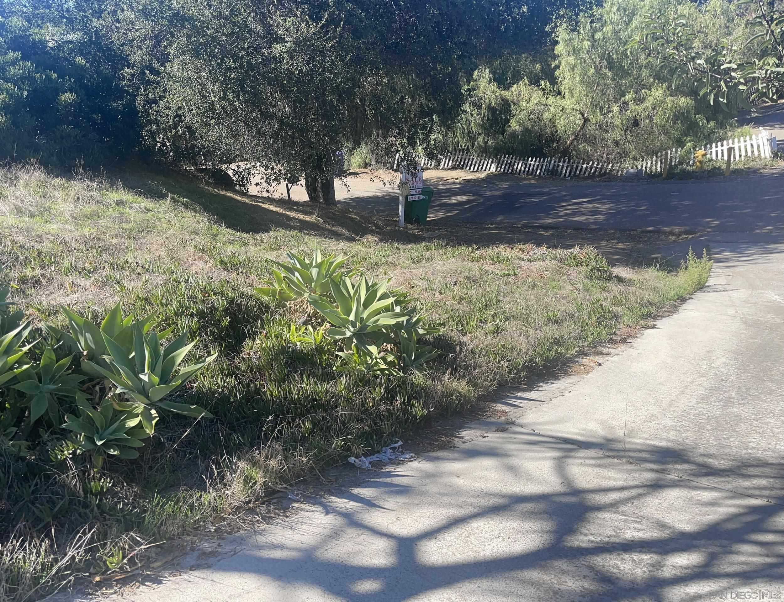 Detail Gallery Image 10 of 20 For , El Cajon,  CA 92021 - – Beds | – Baths