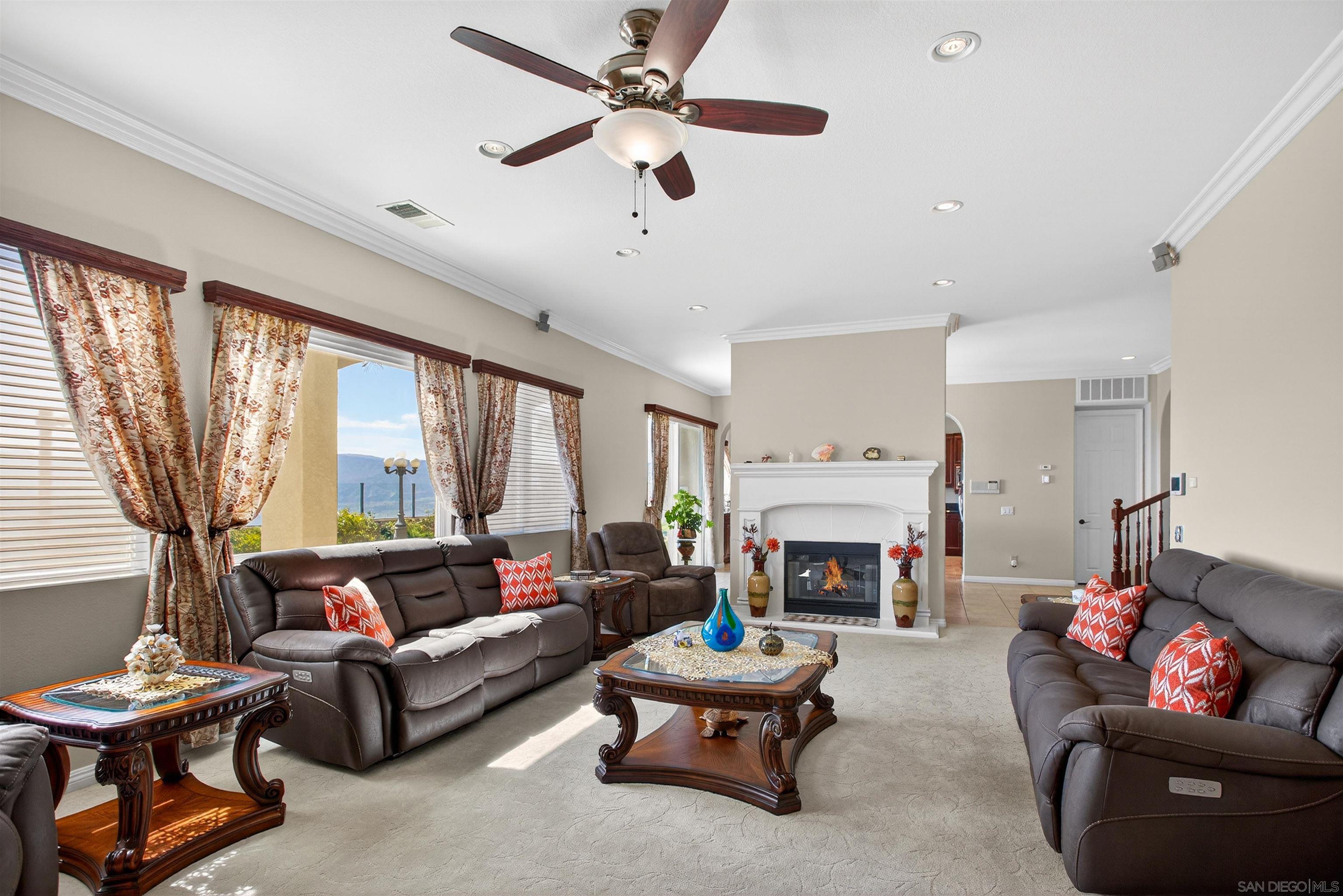 Detail Gallery Image 28 of 62 For 18410  Lakepointe Dr, Riverside,  CA 92503 - 5 Beds | 4/1 Baths