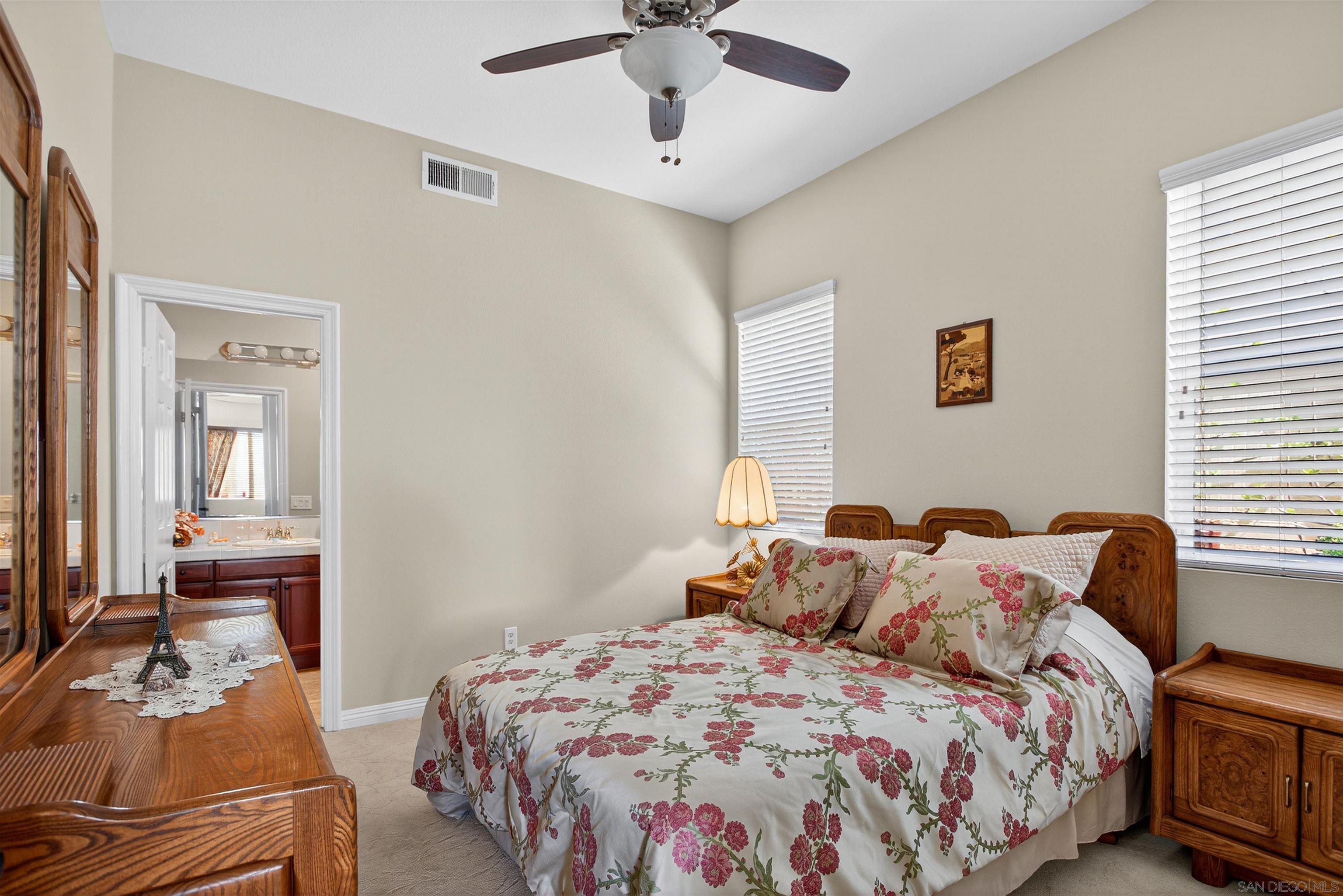 Detail Gallery Image 30 of 62 For 18410  Lakepointe Dr, Riverside,  CA 92503 - 5 Beds | 4/1 Baths