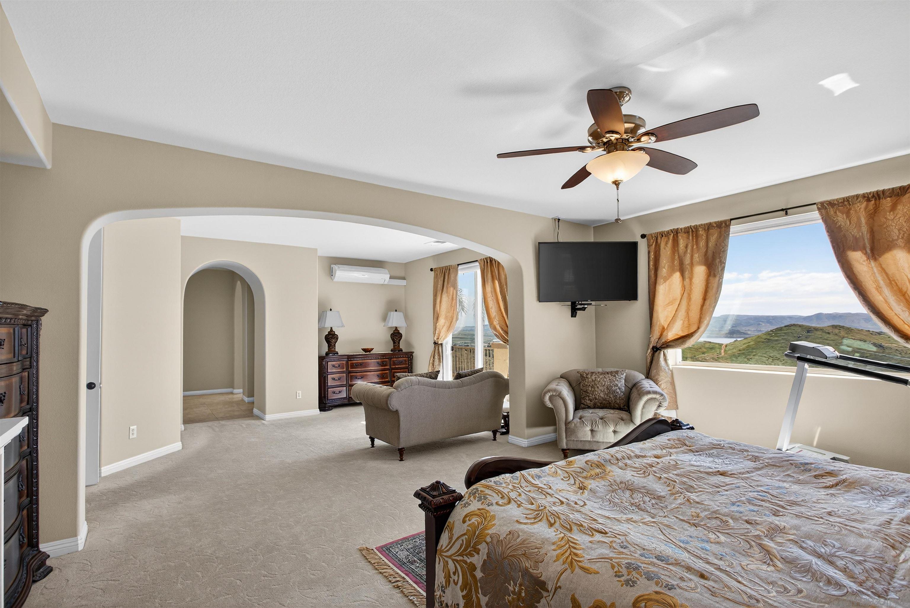 Detail Gallery Image 37 of 62 For 18410  Lakepointe Dr, Riverside,  CA 92503 - 5 Beds | 4/1 Baths