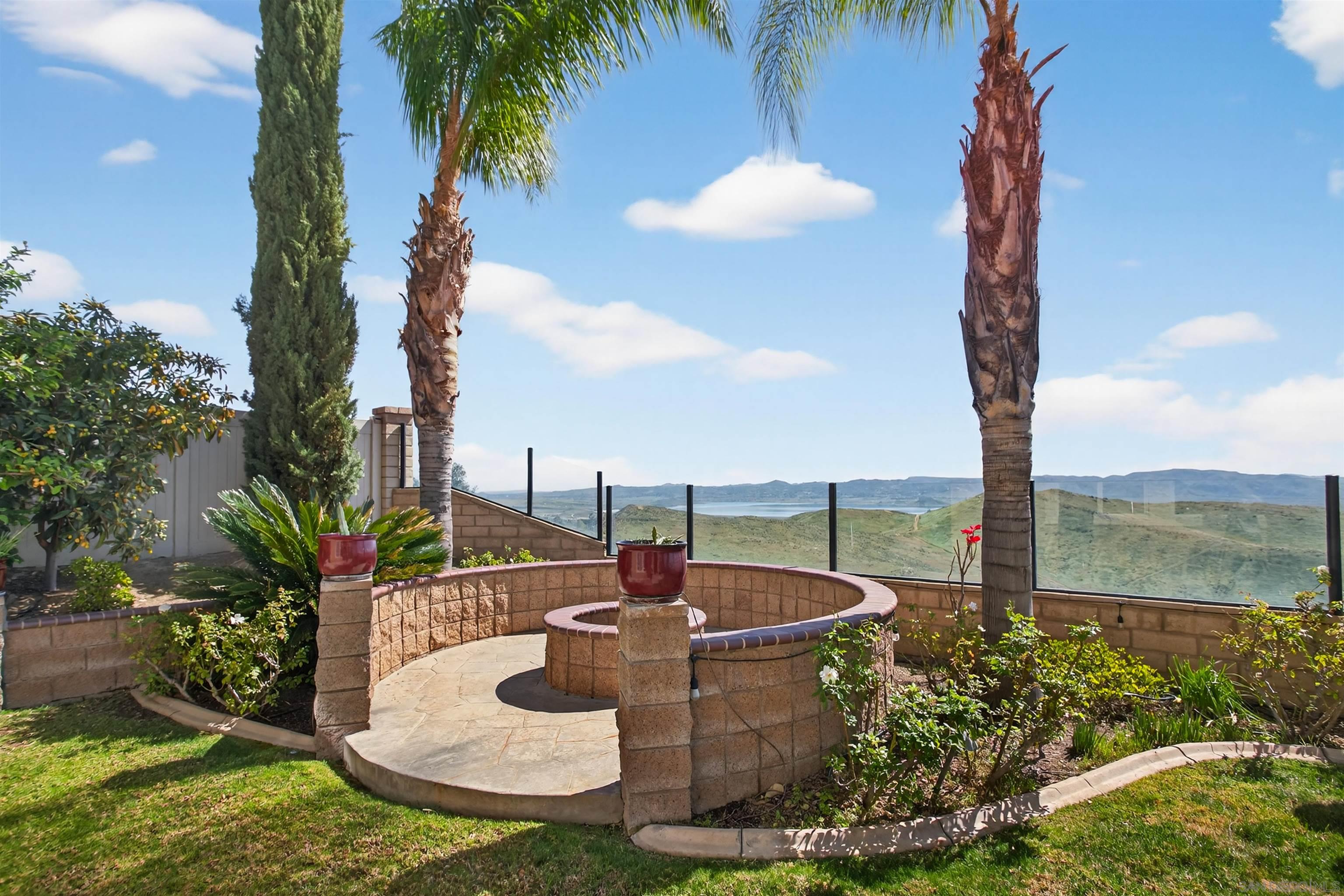 Detail Gallery Image 51 of 62 For 18410  Lakepointe Dr, Riverside,  CA 92503 - 5 Beds | 4/1 Baths