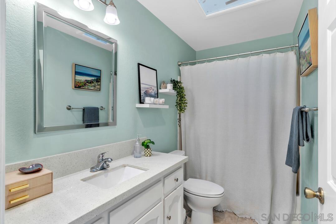 Detail Gallery Image 14 of 29 For 1290  Holly Ave, Imperial Beach,  CA 91932 - 2 Beds | 2 Baths