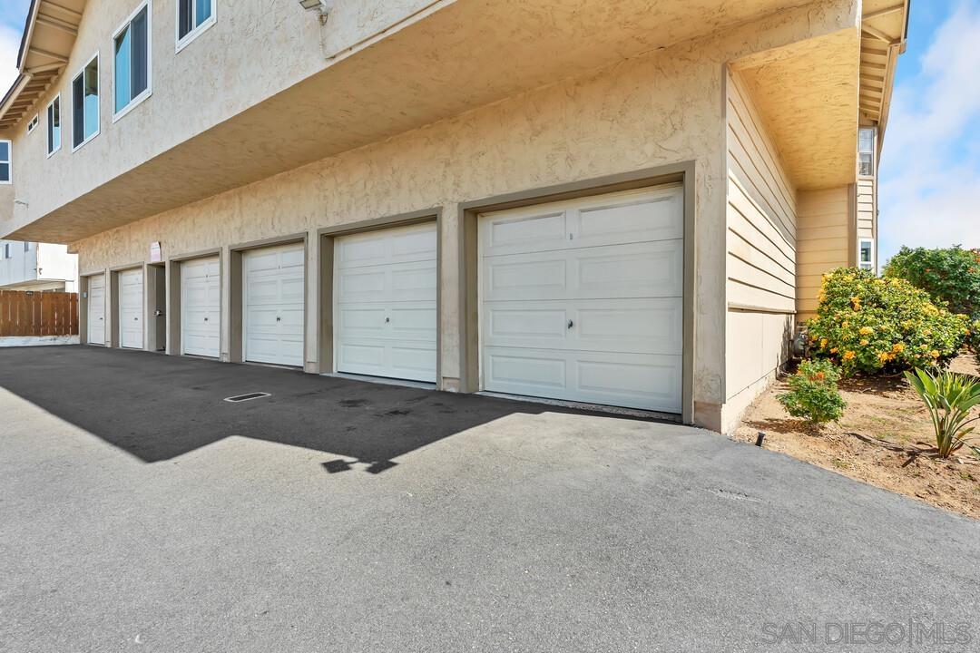 Detail Gallery Image 25 of 29 For 1290  Holly Ave, Imperial Beach,  CA 91932 - 2 Beds | 2 Baths