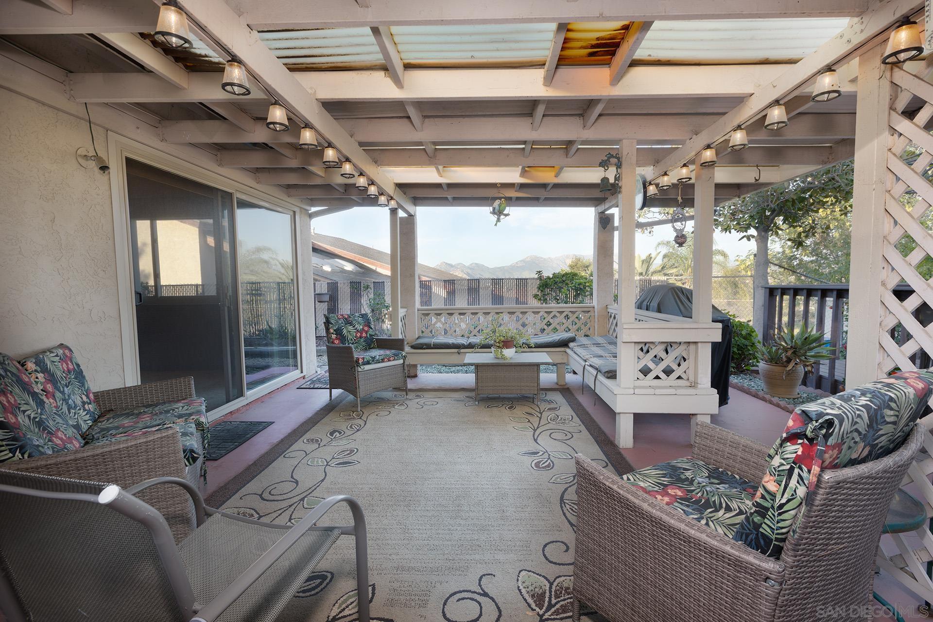 Detail Gallery Image 19 of 32 For 12455  Ridgeton Dr., Lakeside,  CA 92040 - 3 Beds | 2 Baths