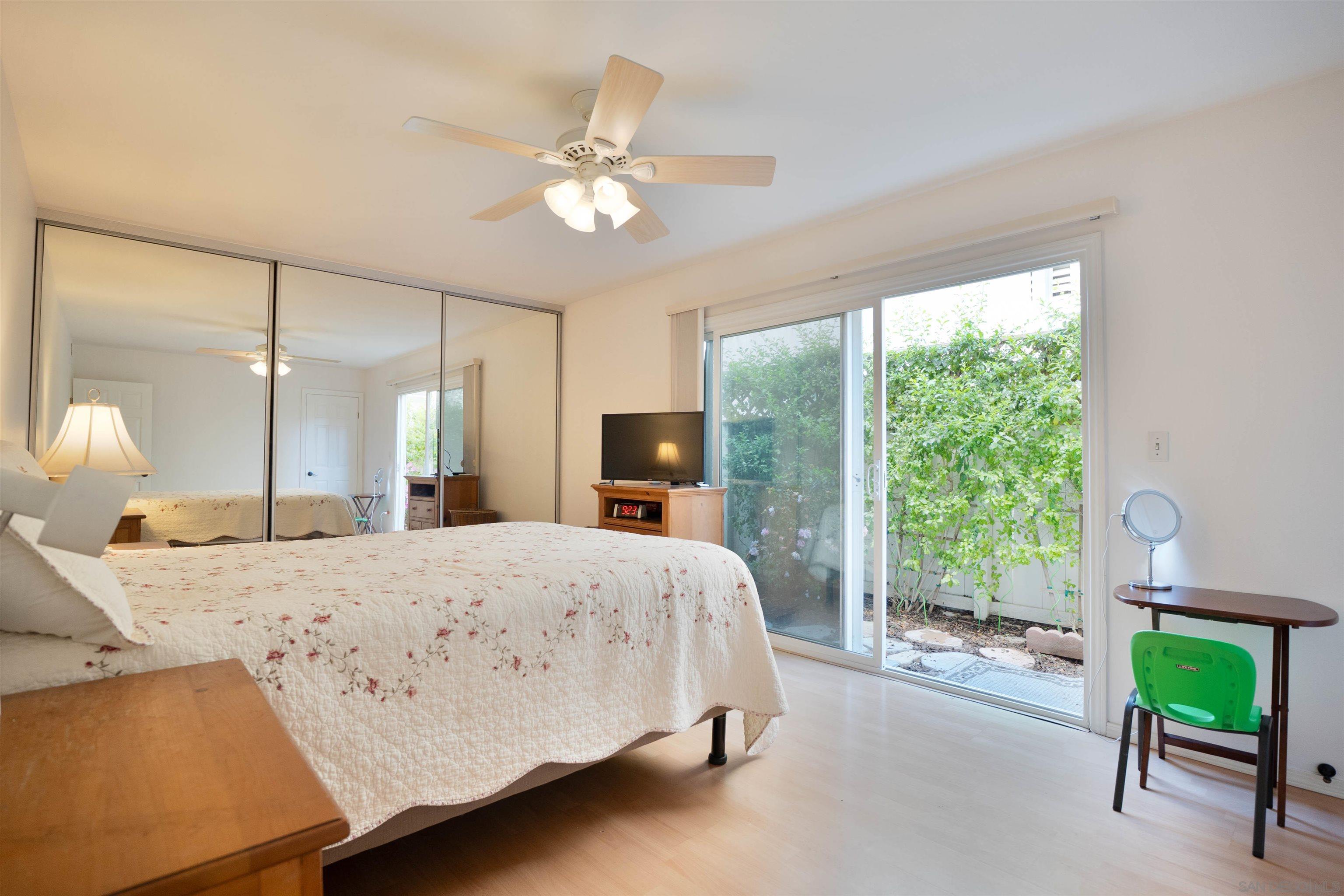 Detail Gallery Image 11 of 27 For 3832  Groton St  #2,  San Diego,  CA 92110 - 3 Beds | 2 Baths