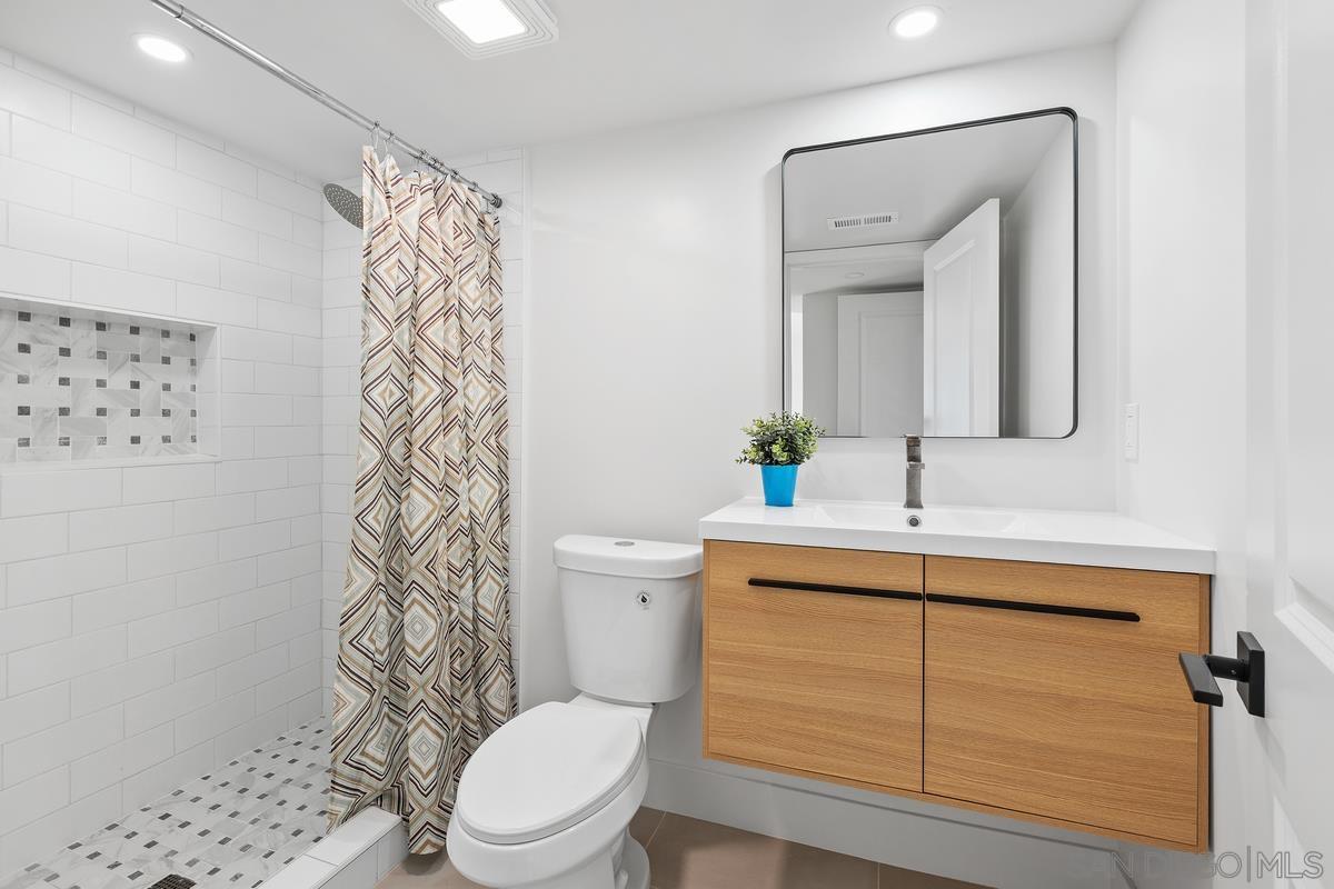 Detail Gallery Image 22 of 36 For 700  Selma Pl, San Diego,  CA 92114 - 4 Beds | 3/1 Baths