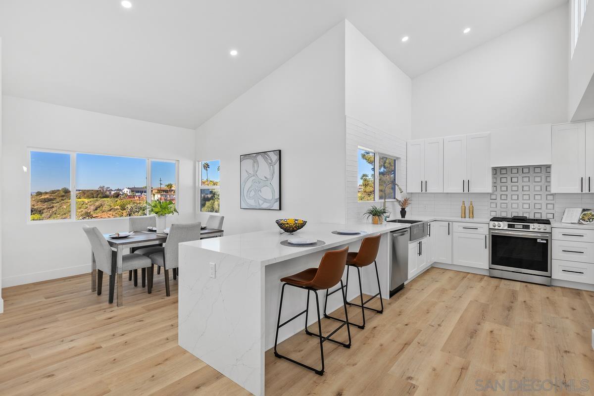 Detail Gallery Image 4 of 36 For 700  Selma Pl, San Diego,  CA 92114 - 4 Beds | 3/1 Baths