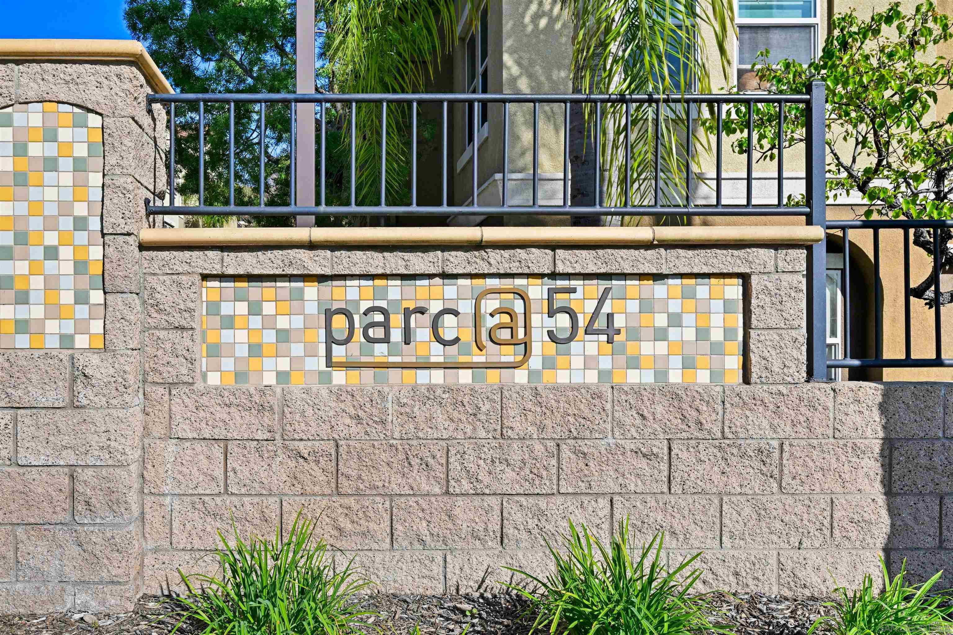 Detail Gallery Image 30 of 31 For 4062  Union Square Ln, San Diego,  CA 92105 - 3 Beds | 2/1 Baths