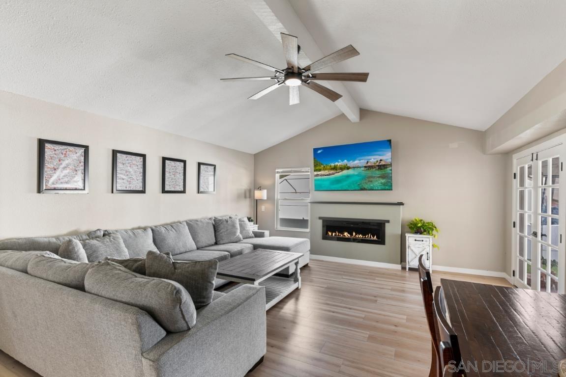 Detail Gallery Image 13 of 30 For 1217  Juliette Place, Fallbrook,  CA 92028 - 3 Beds | 3 Baths