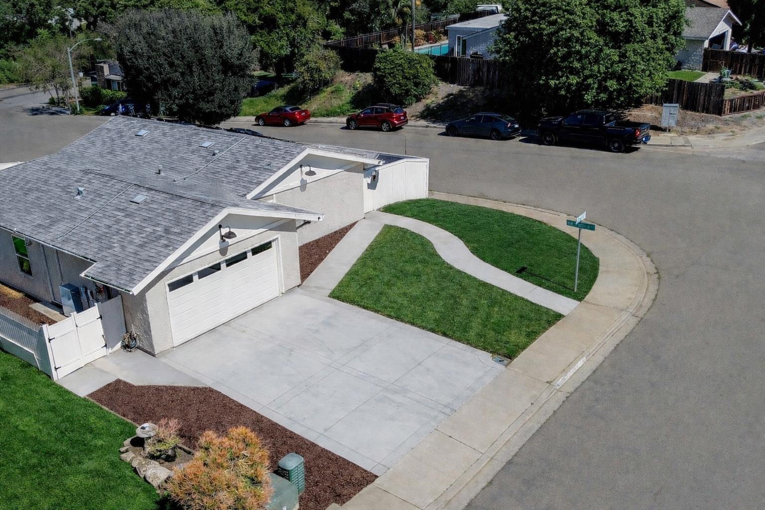 Detail Gallery Image 20 of 30 For 1217  Juliette Place, Fallbrook,  CA 92028 - 3 Beds | 3 Baths