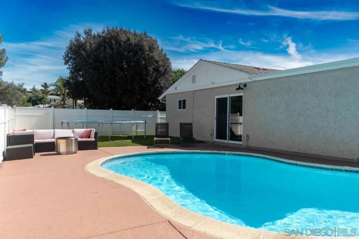 Detail Gallery Image 26 of 30 For 1217  Juliette Place, Fallbrook,  CA 92028 - 3 Beds | 3 Baths