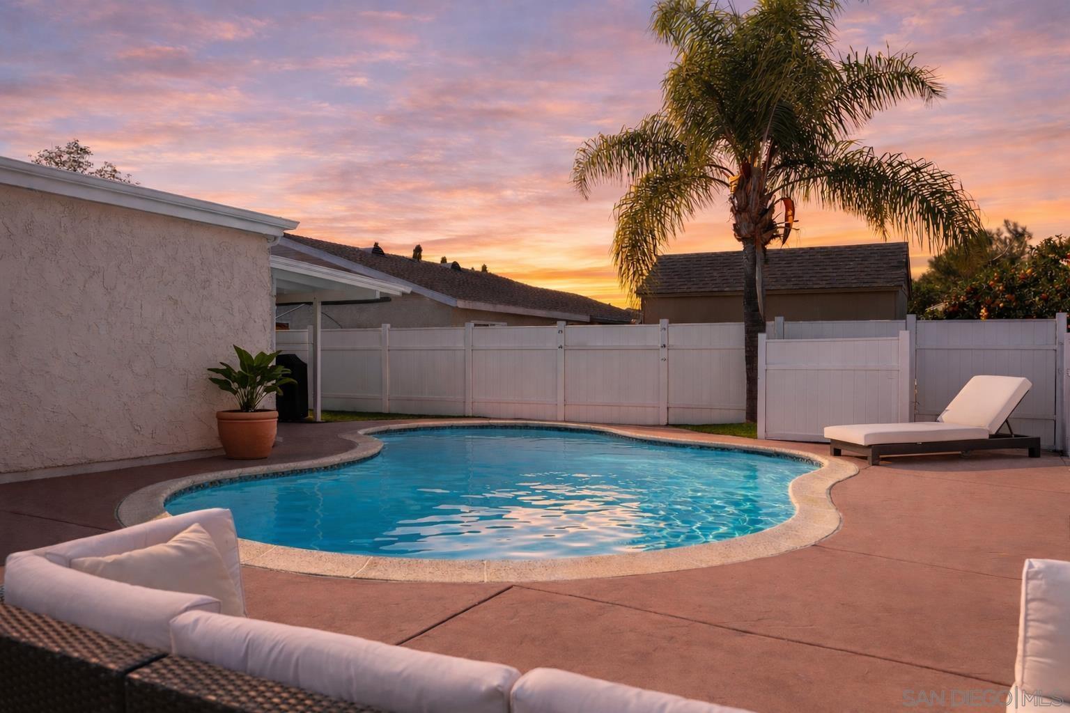 Detail Gallery Image 5 of 30 For 1217  Juliette Place, Fallbrook,  CA 92028 - 3 Beds | 3 Baths