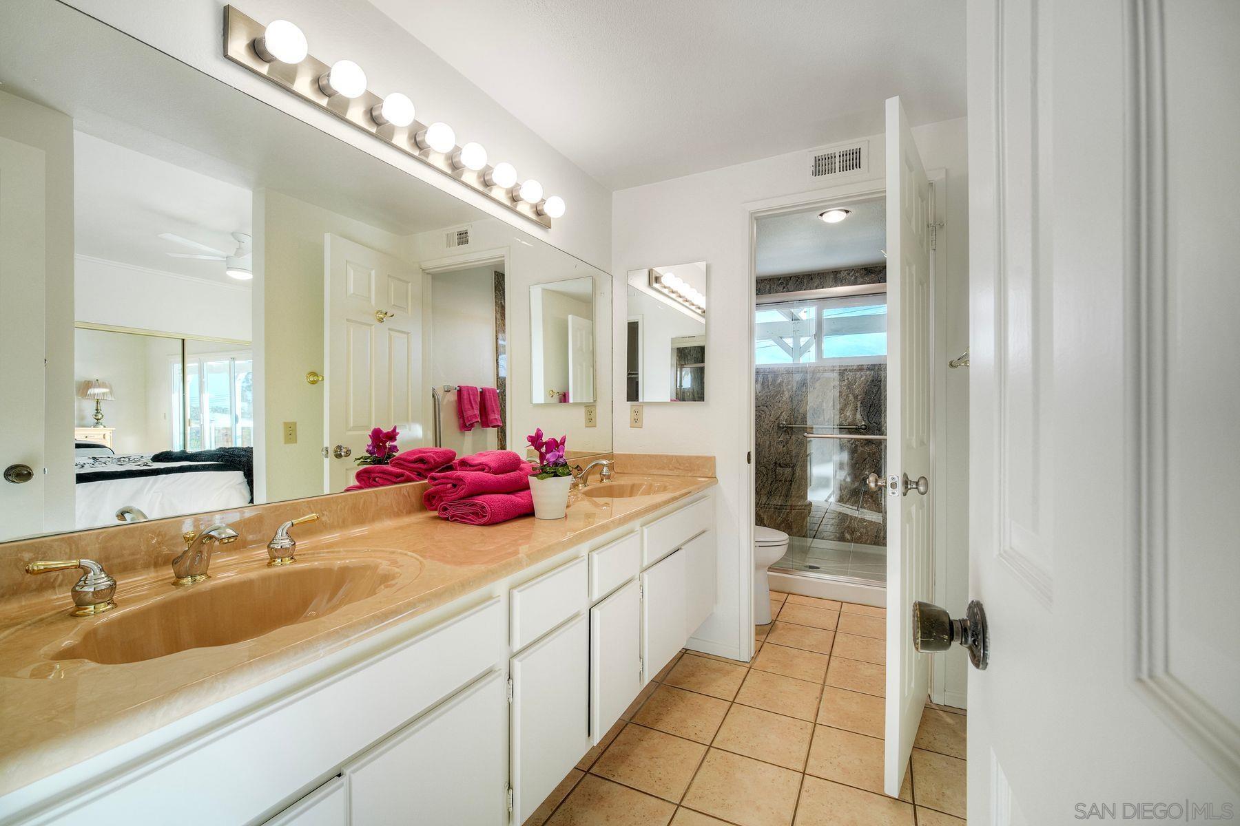 Detail Gallery Image 14 of 36 For 3339  Fosca Street, Carlsbad,  CA 92009 - 4 Beds | 2 Baths