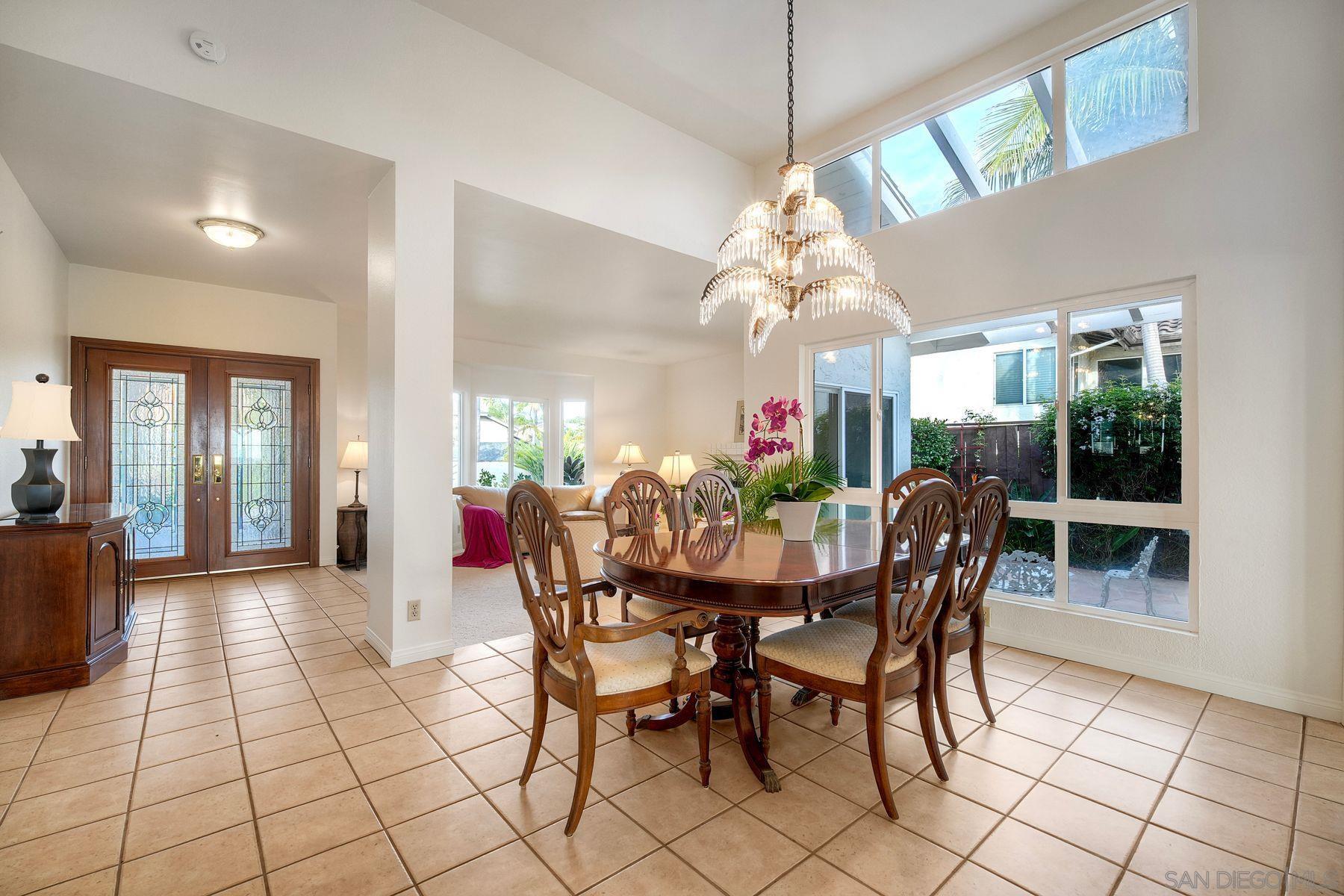 Detail Gallery Image 6 of 36 For 3339  Fosca Street, Carlsbad,  CA 92009 - 4 Beds | 2 Baths