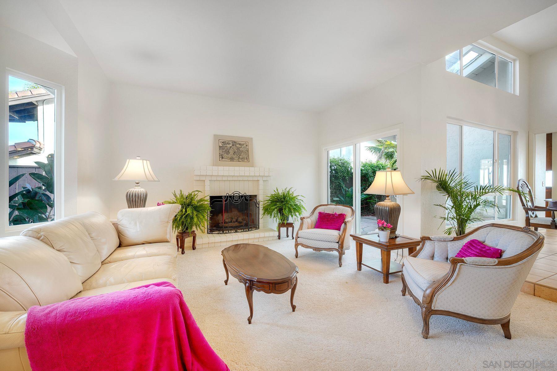 Detail Gallery Image 7 of 36 For 3339  Fosca Street, Carlsbad,  CA 92009 - 4 Beds | 2 Baths