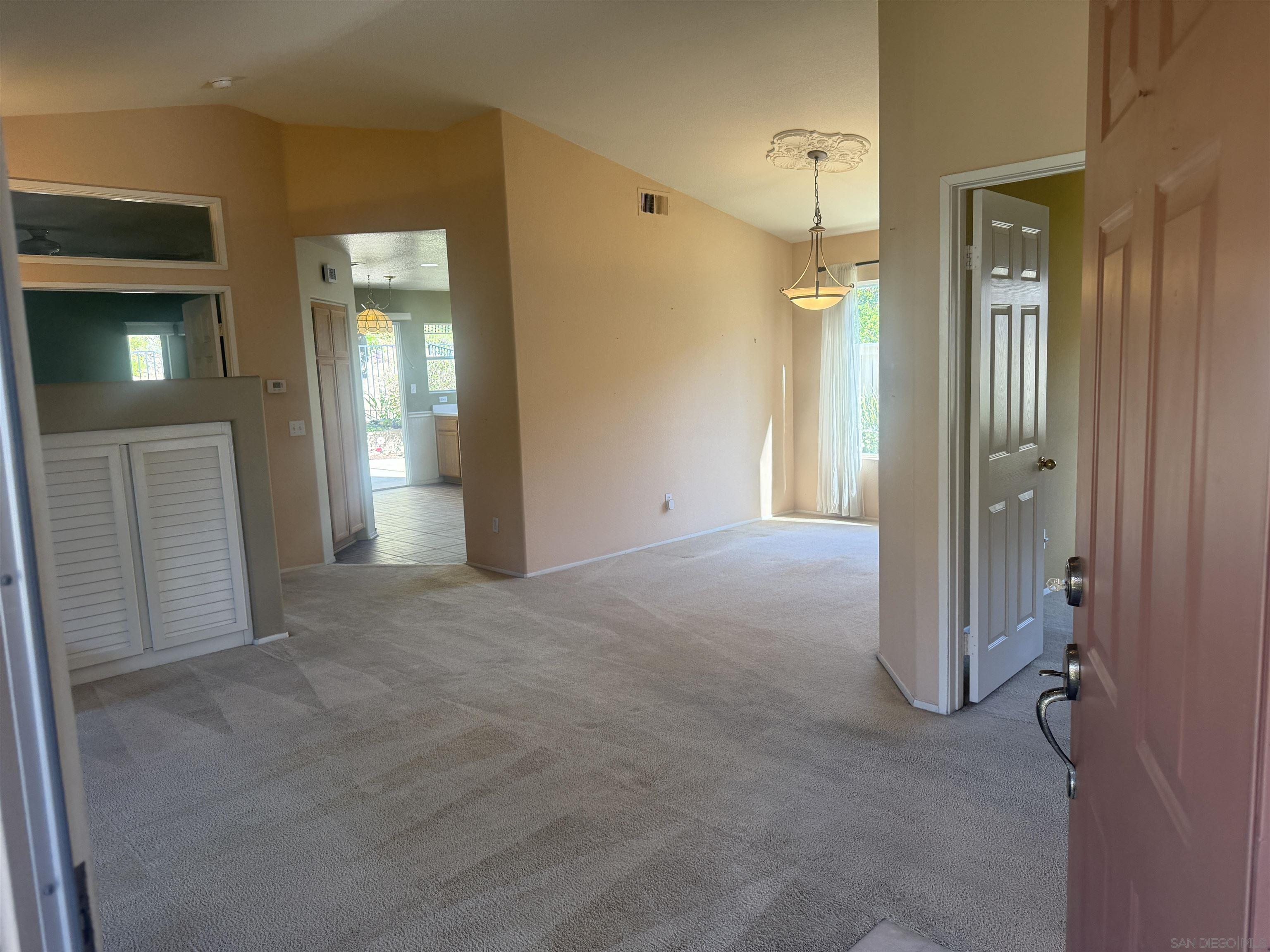 Detail Gallery Image 19 of 44 For 40581  Corte Albara, Murrieta,  CA 92562 - 3 Beds | 2 Baths