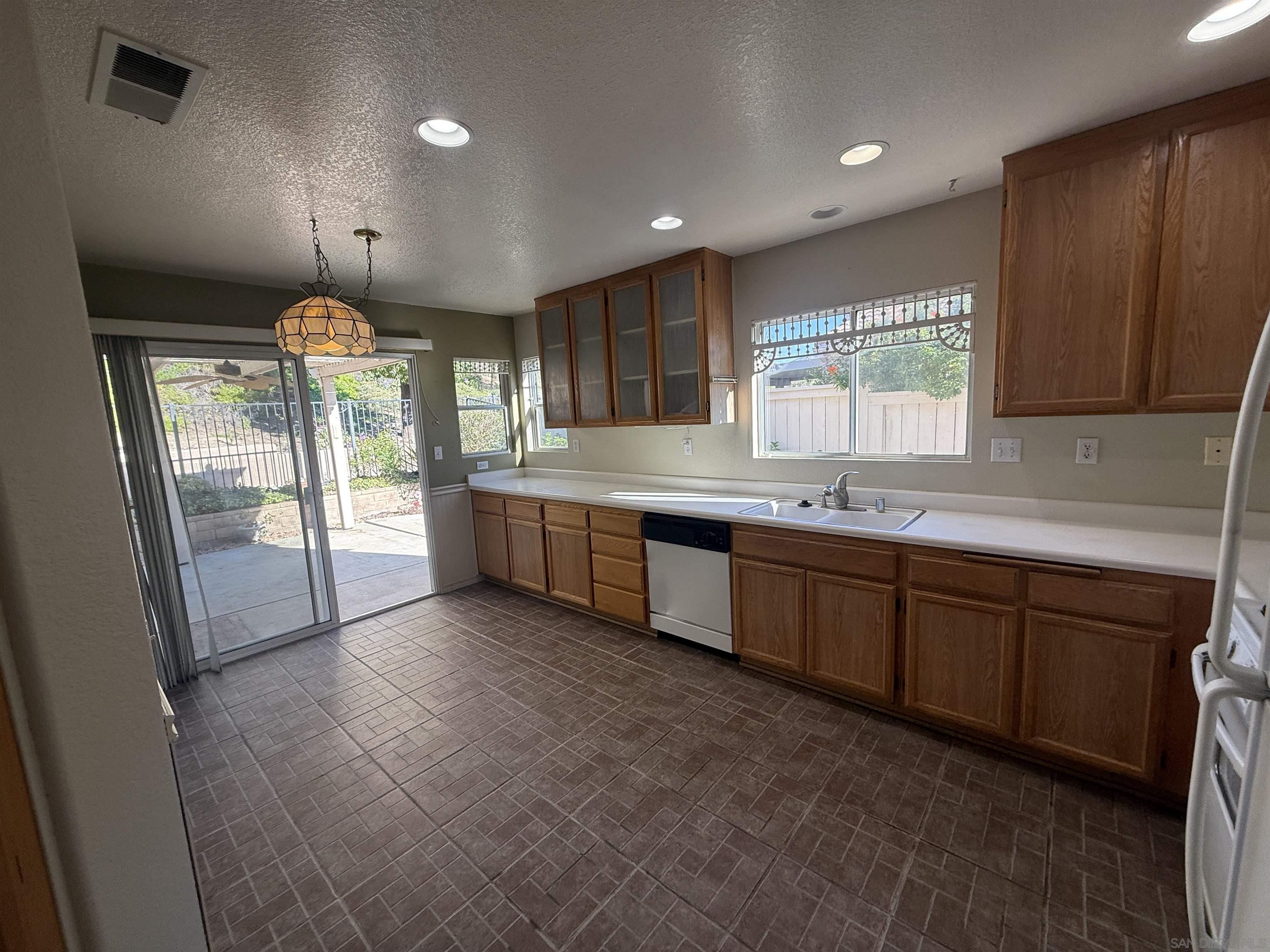 Detail Gallery Image 36 of 44 For 40581  Corte Albara, Murrieta,  CA 92562 - 3 Beds | 2 Baths