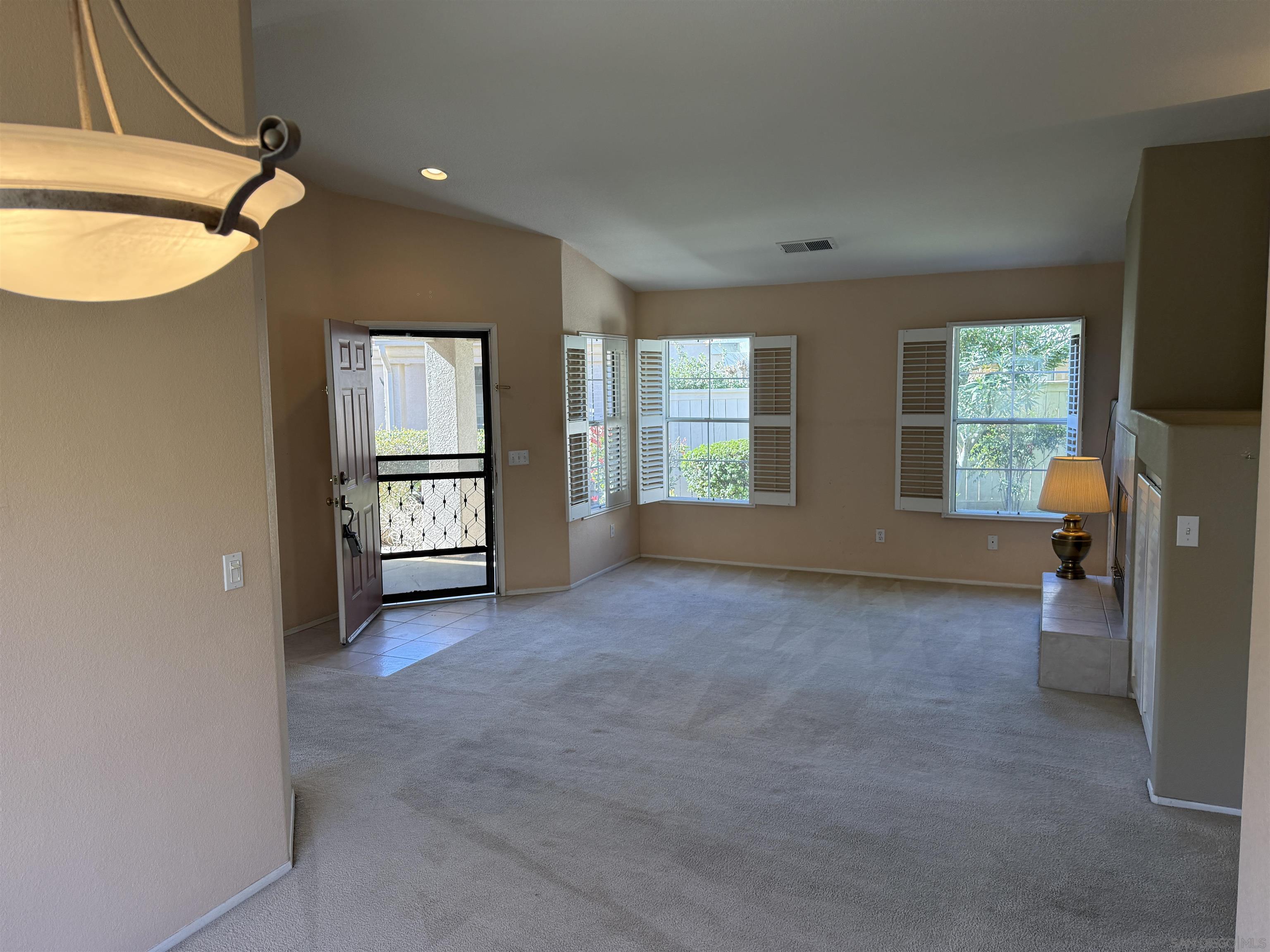 Detail Gallery Image 10 of 44 For 40581  Corte Albara, Murrieta,  CA 92562 - 3 Beds | 2 Baths