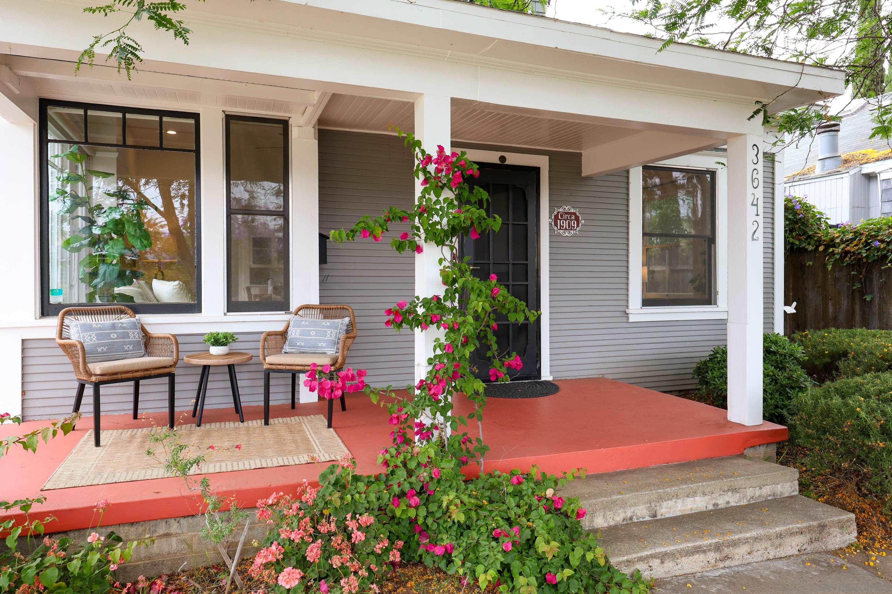 Detail Gallery Image 2 of 37 For 3642  Arizona Street, San Diego,  CA 92104 - 3 Beds | 2 Baths