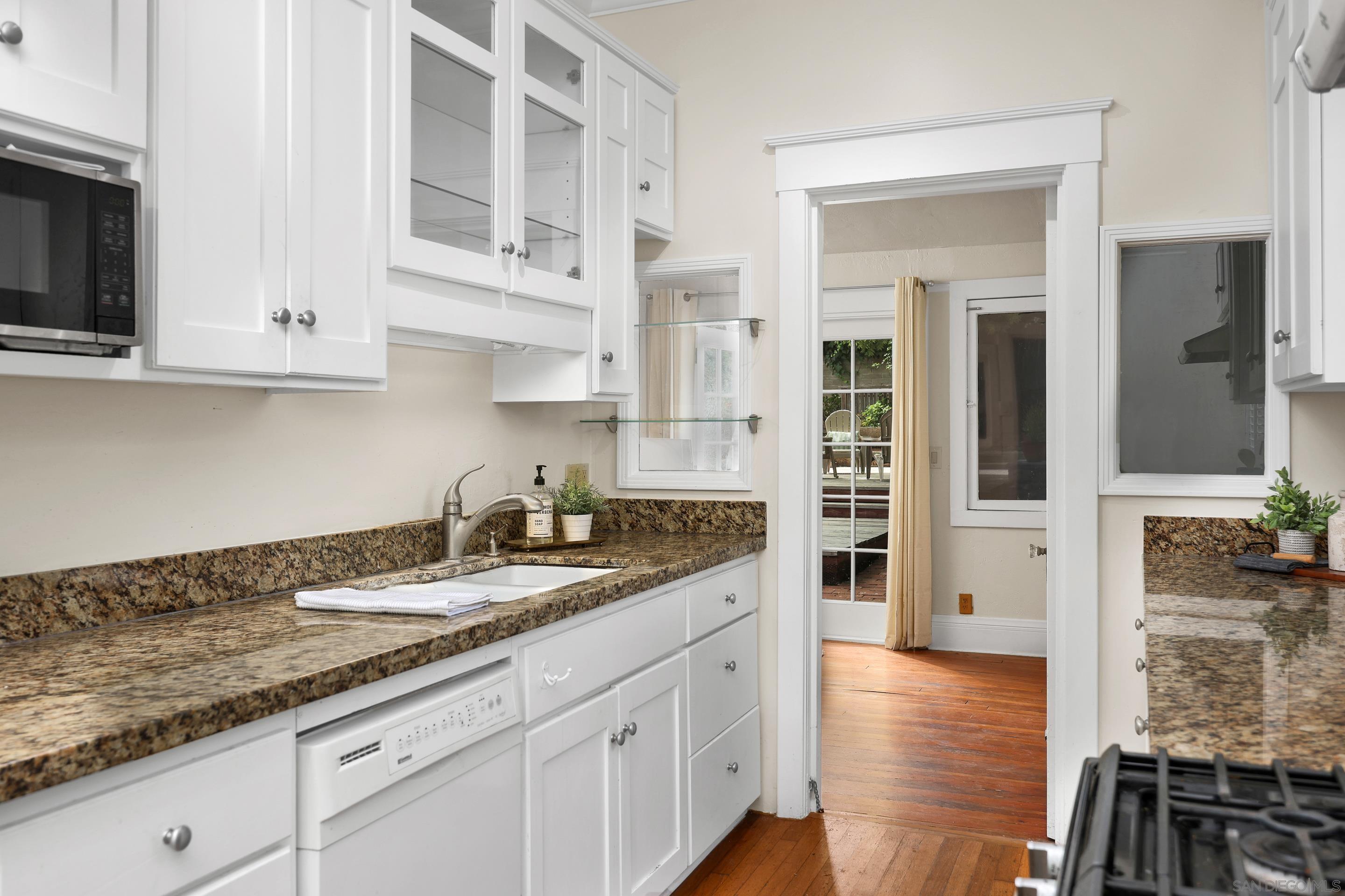 Detail Gallery Image 13 of 37 For 3642  Arizona Street, San Diego,  CA 92104 - 3 Beds | 2 Baths