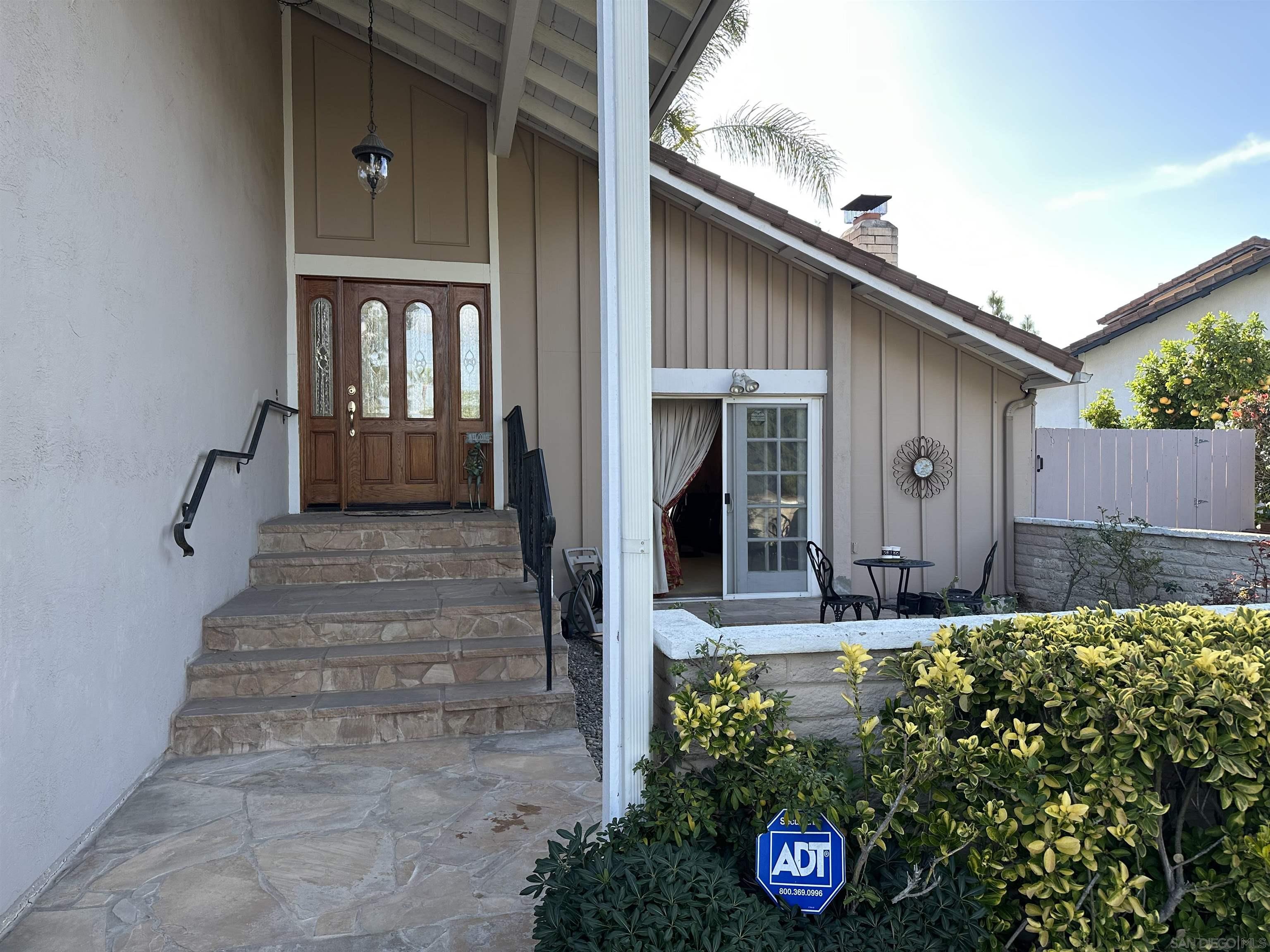 Detail Gallery Image 2 of 47 For 12421  Greens East Rd, San Diego,  CA 92128 - 4 Beds | 2/1 Baths