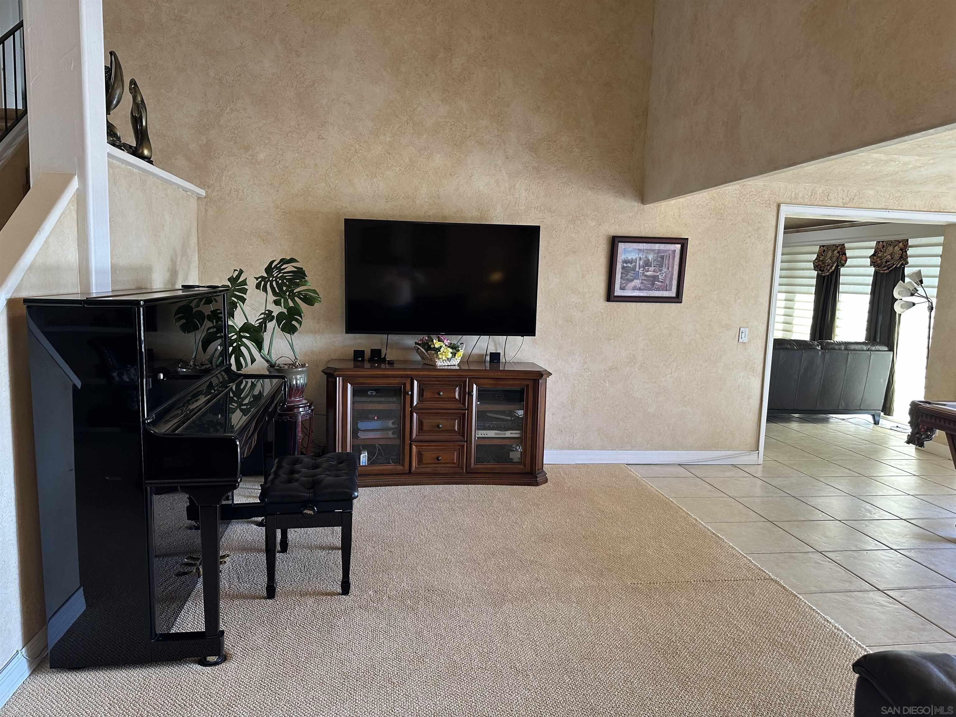 Detail Gallery Image 15 of 47 For 12421  Greens East Rd, San Diego,  CA 92128 - 4 Beds | 2/1 Baths