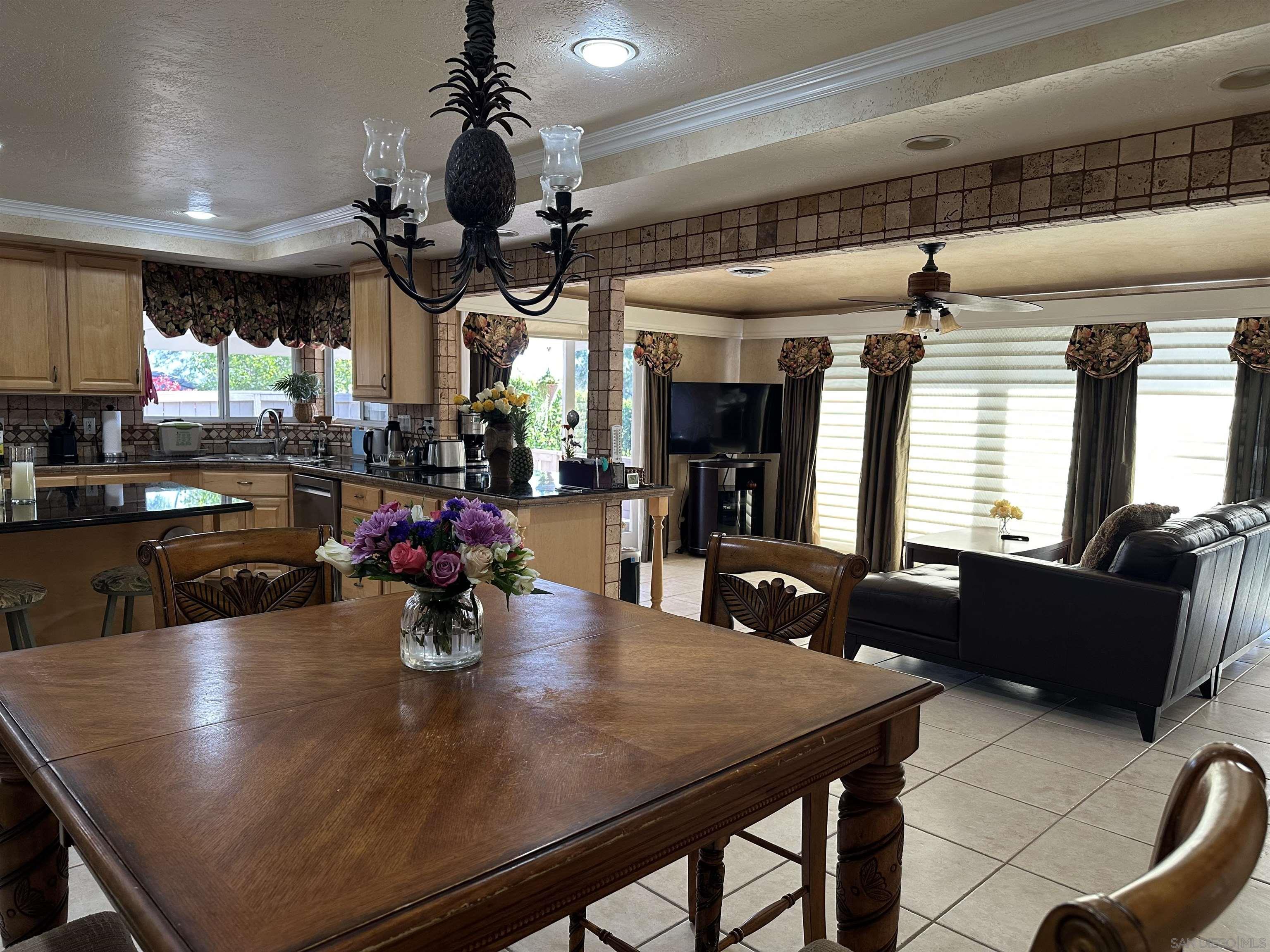 Detail Gallery Image 16 of 47 For 12421  Greens East Rd, San Diego,  CA 92128 - 4 Beds | 2/1 Baths