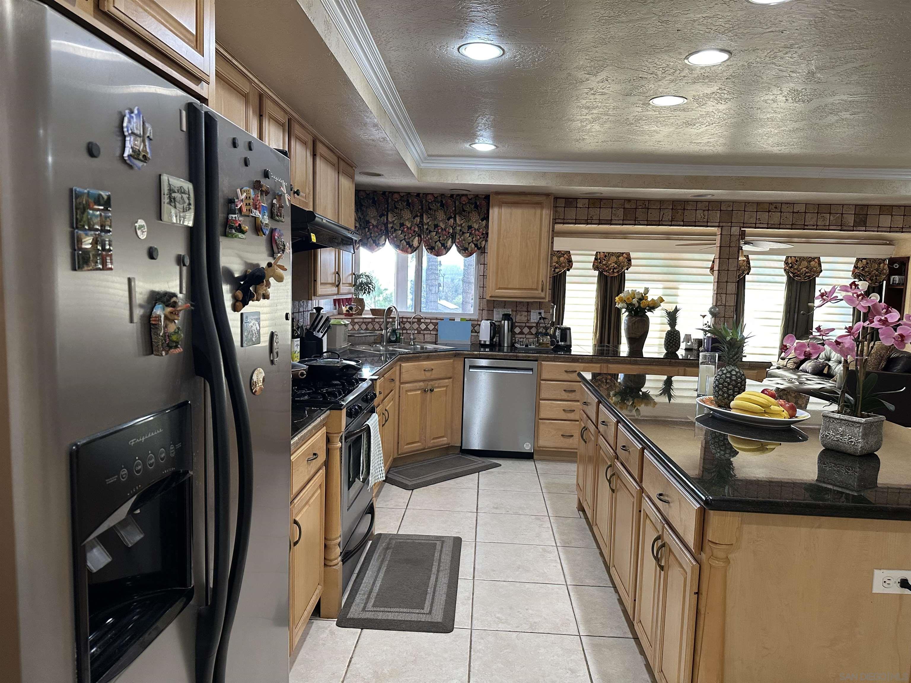 Detail Gallery Image 18 of 47 For 12421  Greens East Rd, San Diego,  CA 92128 - 4 Beds | 2/1 Baths