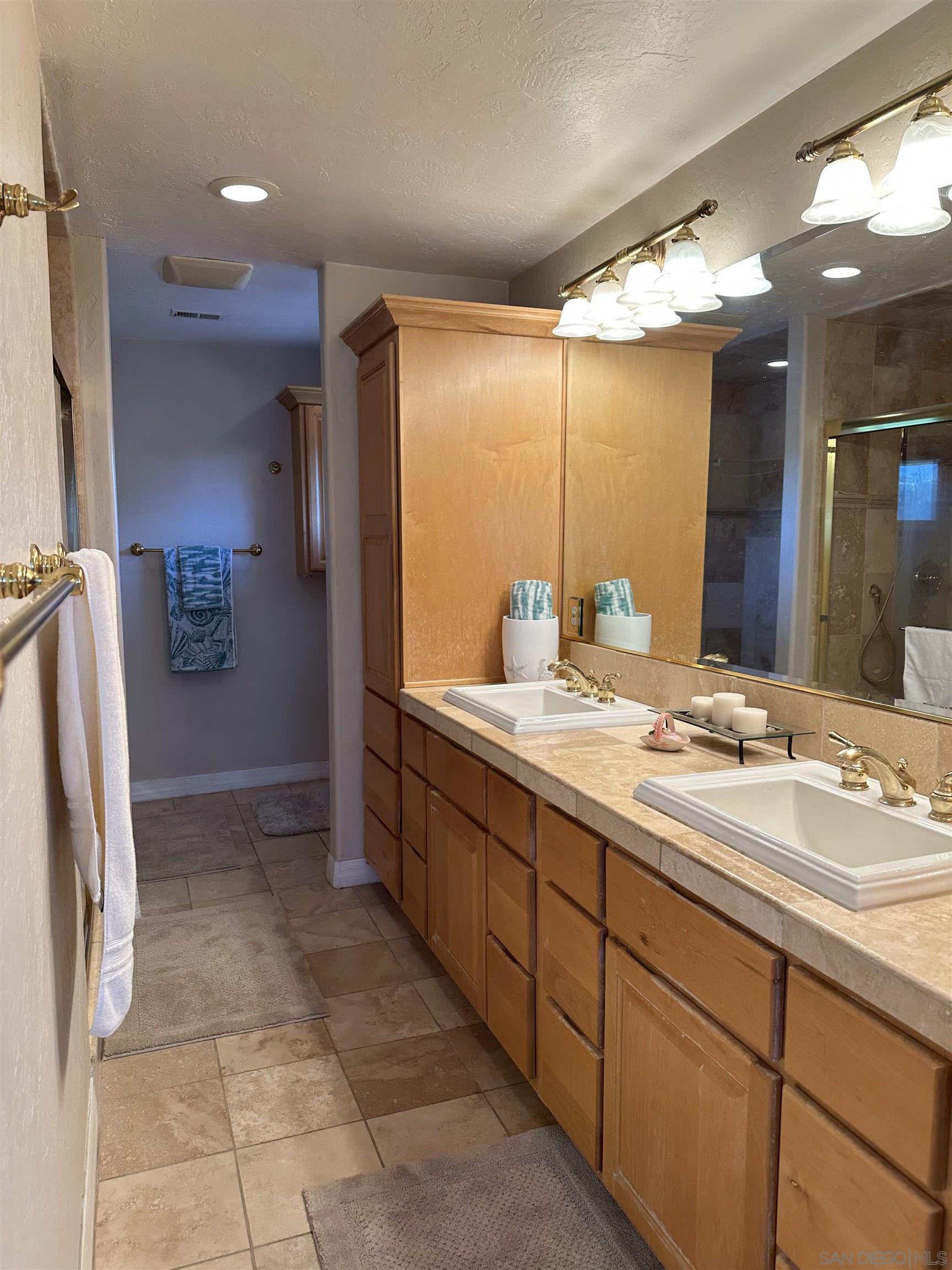 Detail Gallery Image 25 of 47 For 12421  Greens East Rd, San Diego,  CA 92128 - 4 Beds | 2/1 Baths