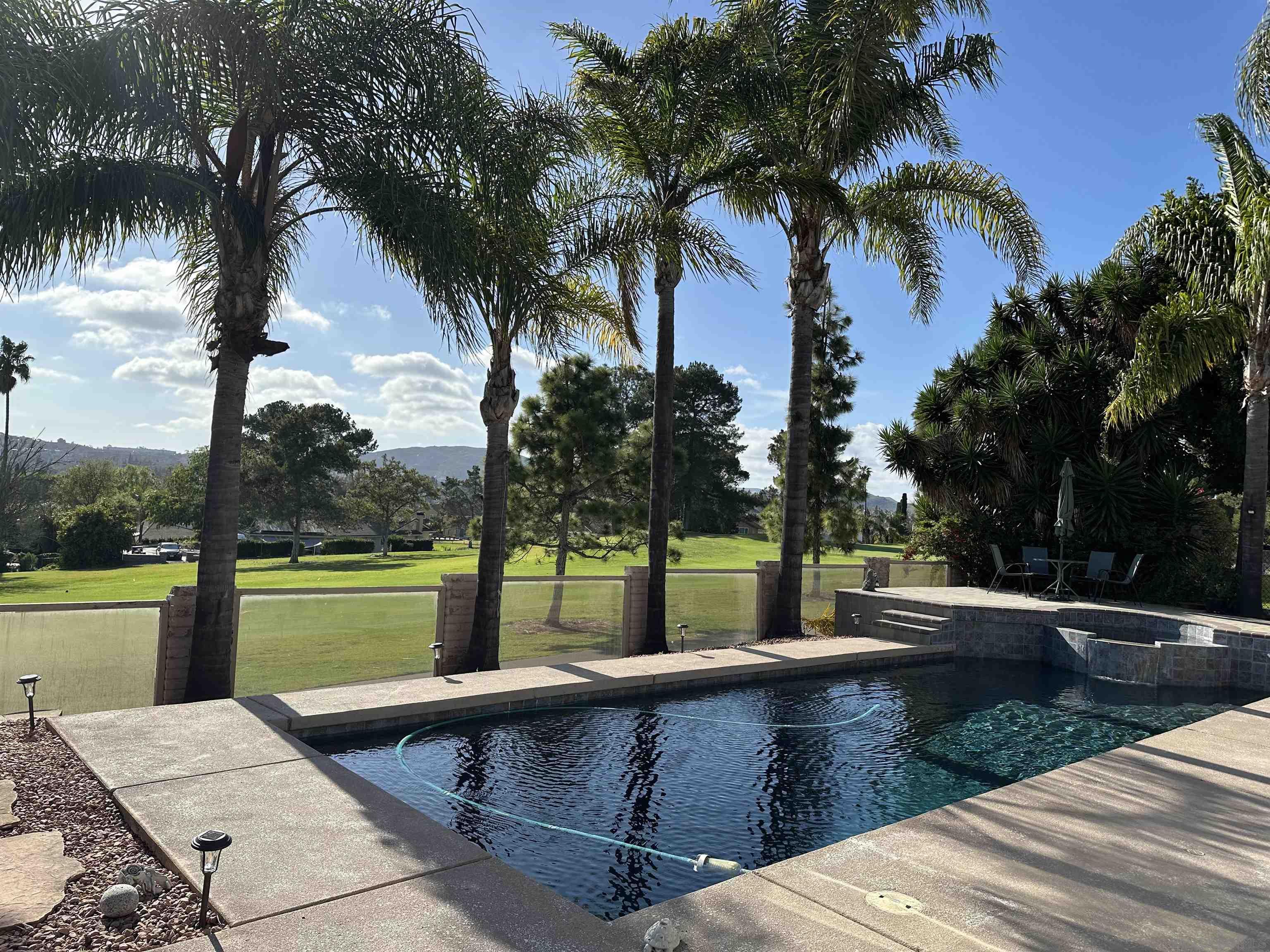 Detail Gallery Image 38 of 47 For 12421  Greens East Rd, San Diego,  CA 92128 - 4 Beds | 2/1 Baths