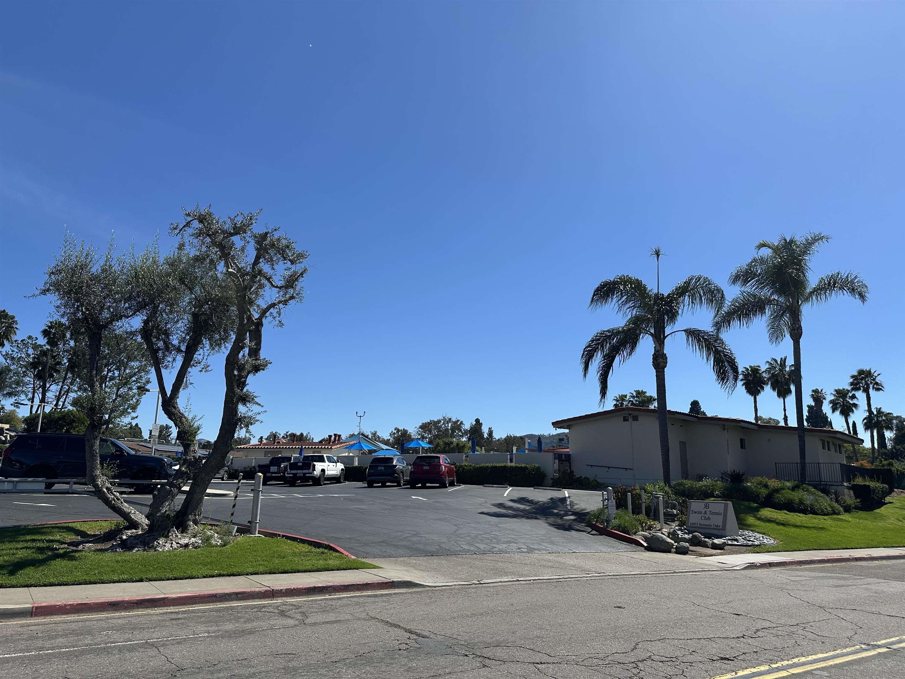 Detail Gallery Image 45 of 47 For 12421  Greens East Rd, San Diego,  CA 92128 - 4 Beds | 2/1 Baths