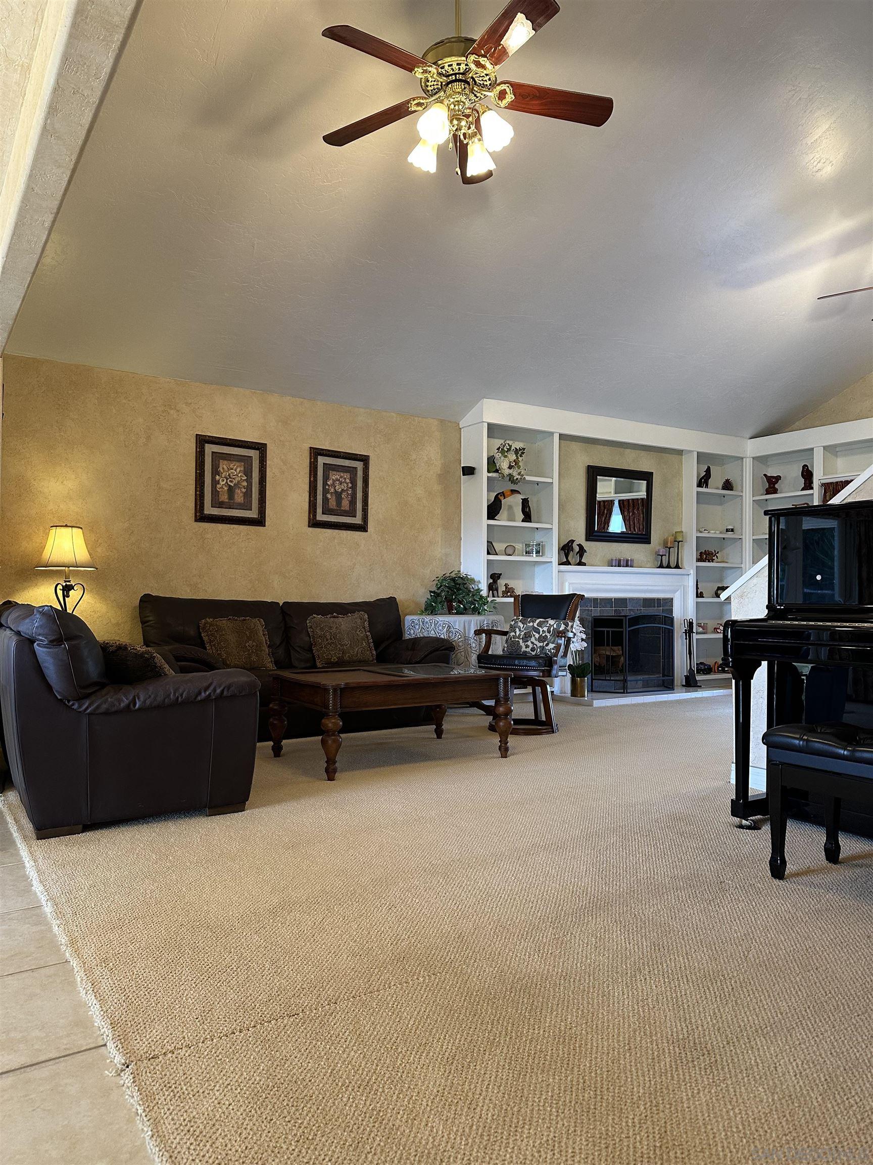 Detail Gallery Image 10 of 47 For 12421  Greens East Rd, San Diego,  CA 92128 - 4 Beds | 2/1 Baths