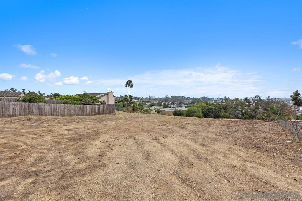 Detail Gallery Image 14 of 26 For 160 N Del Mar Ave, Chula Vista,  CA 91910 - 4 Beds | 2 Baths