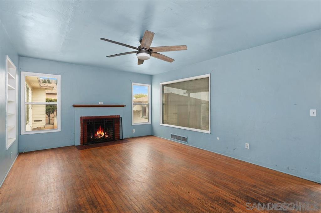 Detail Gallery Image 17 of 26 For 160 N Del Mar Ave, Chula Vista,  CA 91910 - 4 Beds | 2 Baths