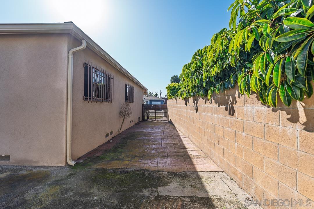 Detail Gallery Image 19 of 22 For 2868  Wyandotte Ave, San Diego,  CA 92117 - 3 Beds | 1 Baths