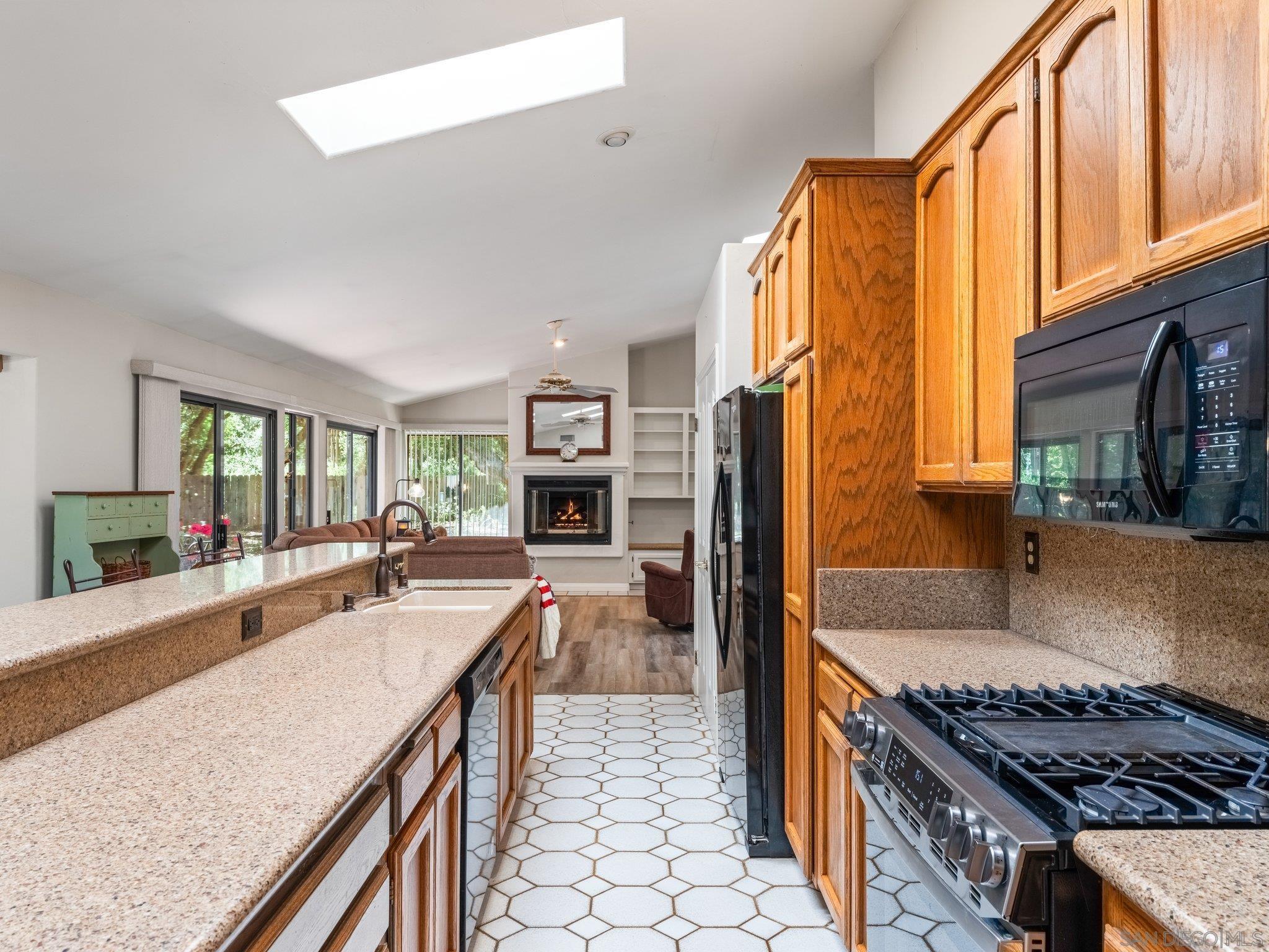 Detail Gallery Image 11 of 40 For 16635  Shady Oaks Drive, Ramona,  CA 92065 - 4 Beds | 2/1 Baths