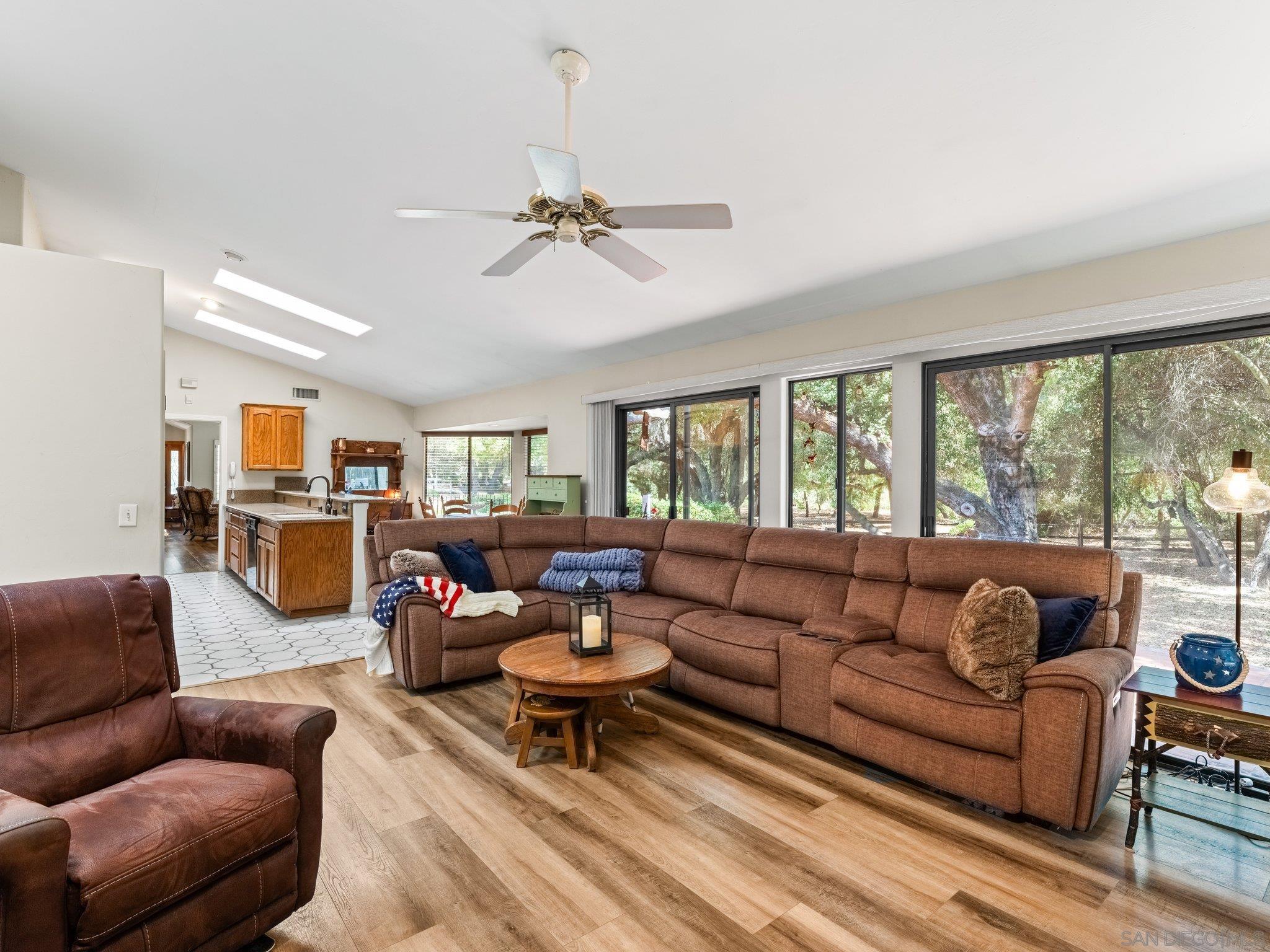 Detail Gallery Image 16 of 40 For 16635  Shady Oaks Drive, Ramona,  CA 92065 - 4 Beds | 2/1 Baths