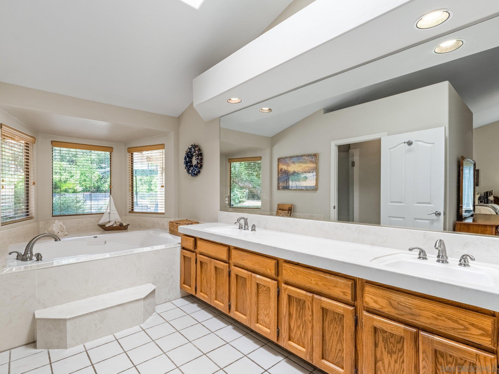 Detail Gallery Image 22 of 40 For 16635  Shady Oaks Drive, Ramona,  CA 92065 - 4 Beds | 2/1 Baths