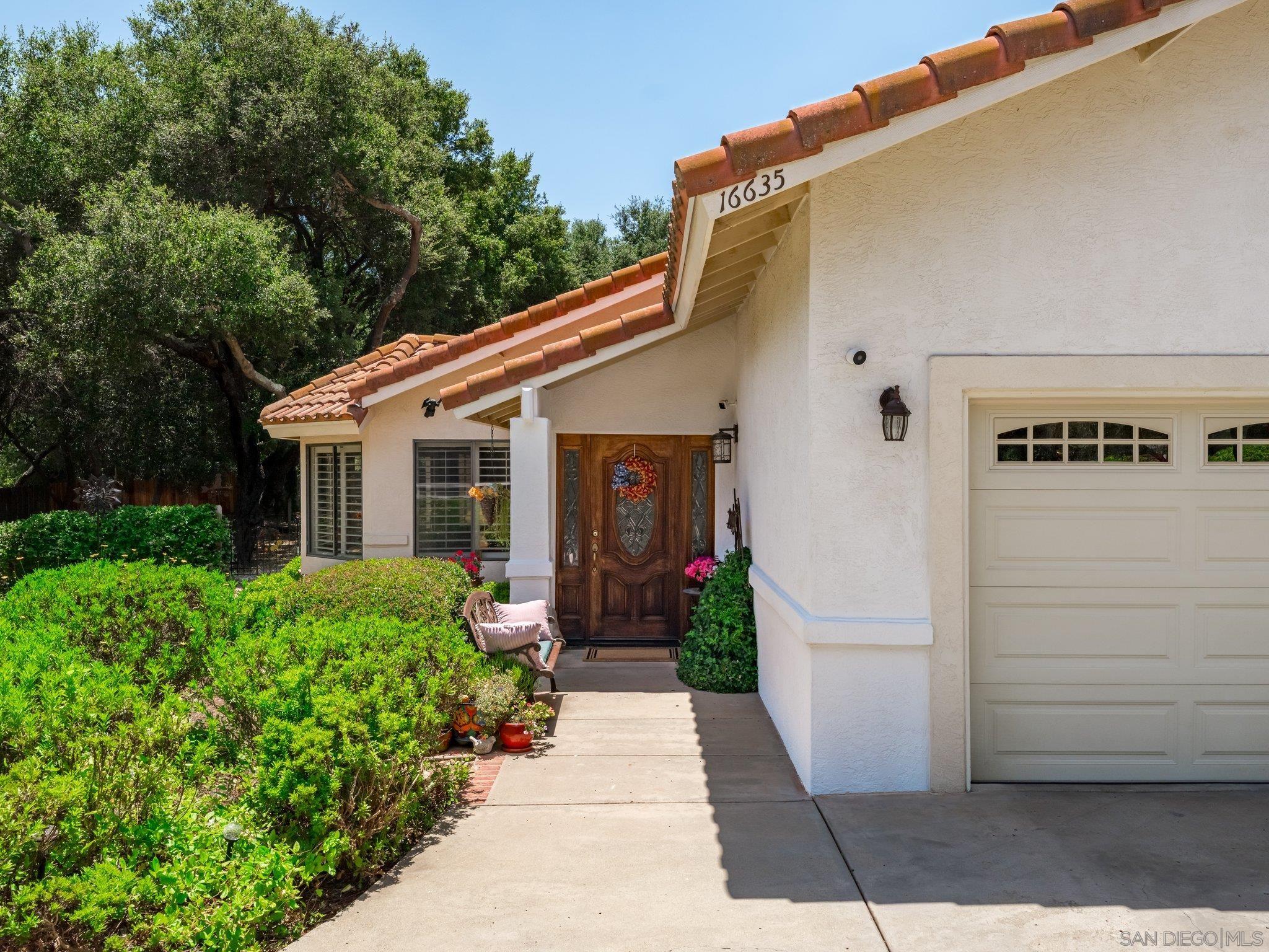 Detail Gallery Image 5 of 40 For 16635  Shady Oaks Drive, Ramona,  CA 92065 - 4 Beds | 2/1 Baths