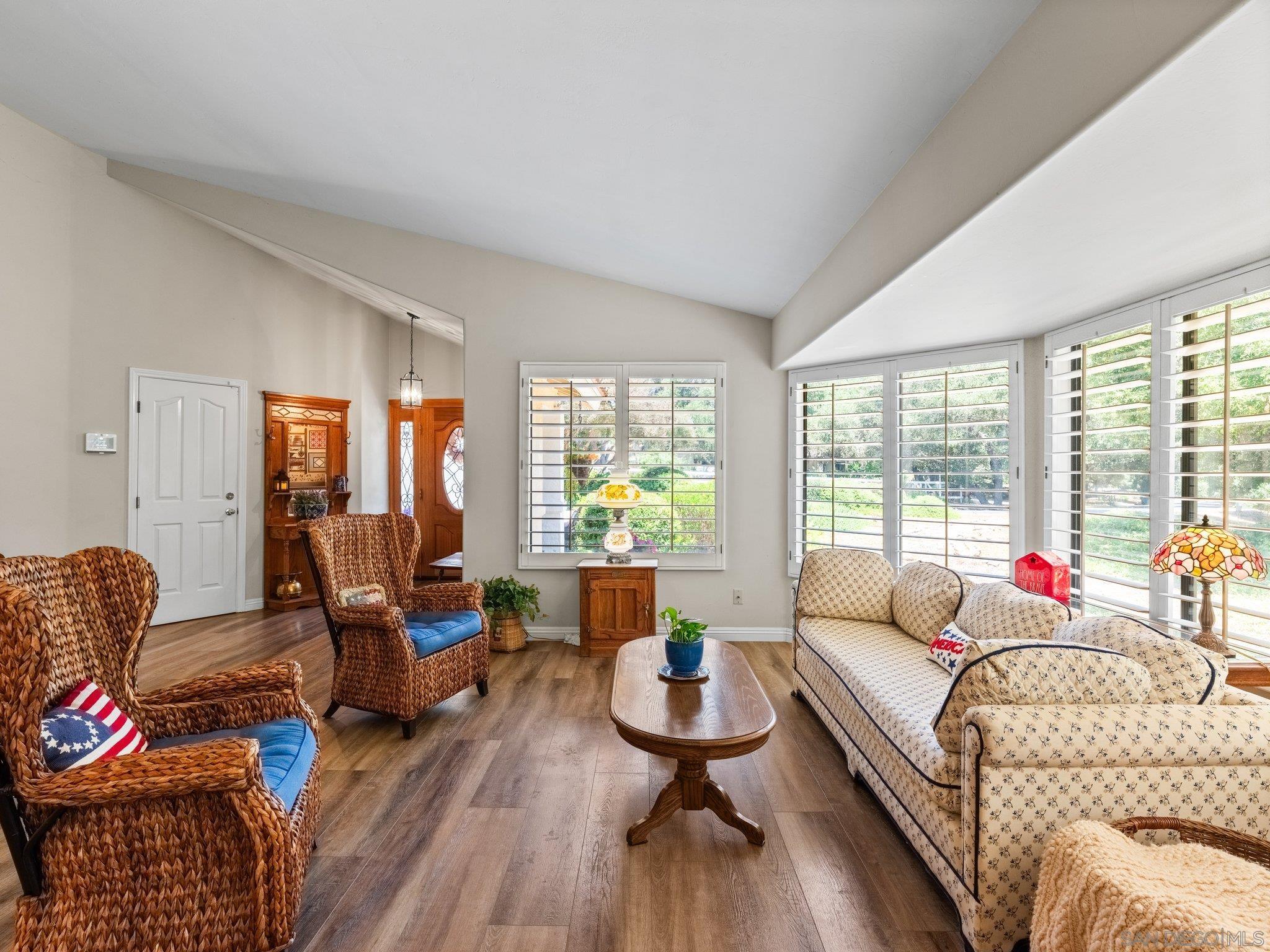 Detail Gallery Image 8 of 40 For 16635  Shady Oaks Drive, Ramona,  CA 92065 - 4 Beds | 2/1 Baths