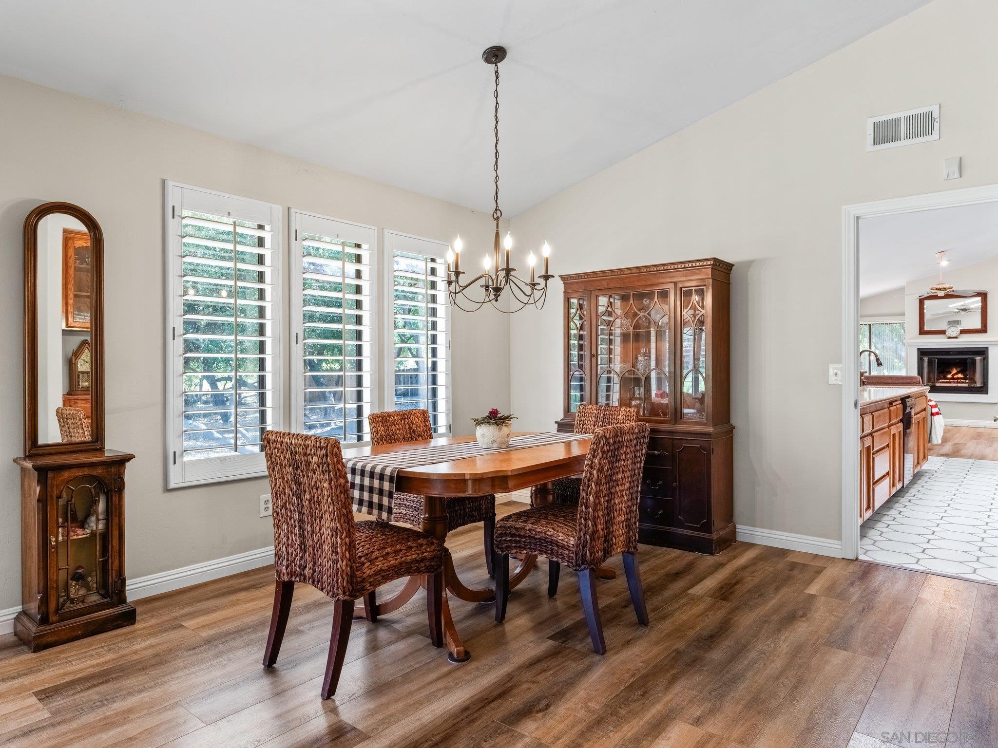 Detail Gallery Image 10 of 40 For 16635  Shady Oaks Drive, Ramona,  CA 92065 - 4 Beds | 2/1 Baths