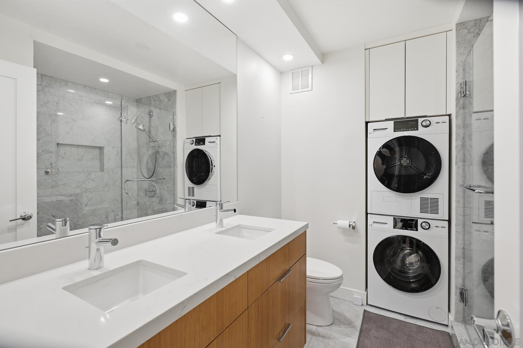 Detail Gallery Image 14 of 20 For 1760  Avenida Del Mundo  #801,  Coronado,  CA 92118 - 1 Beds | 1 Baths