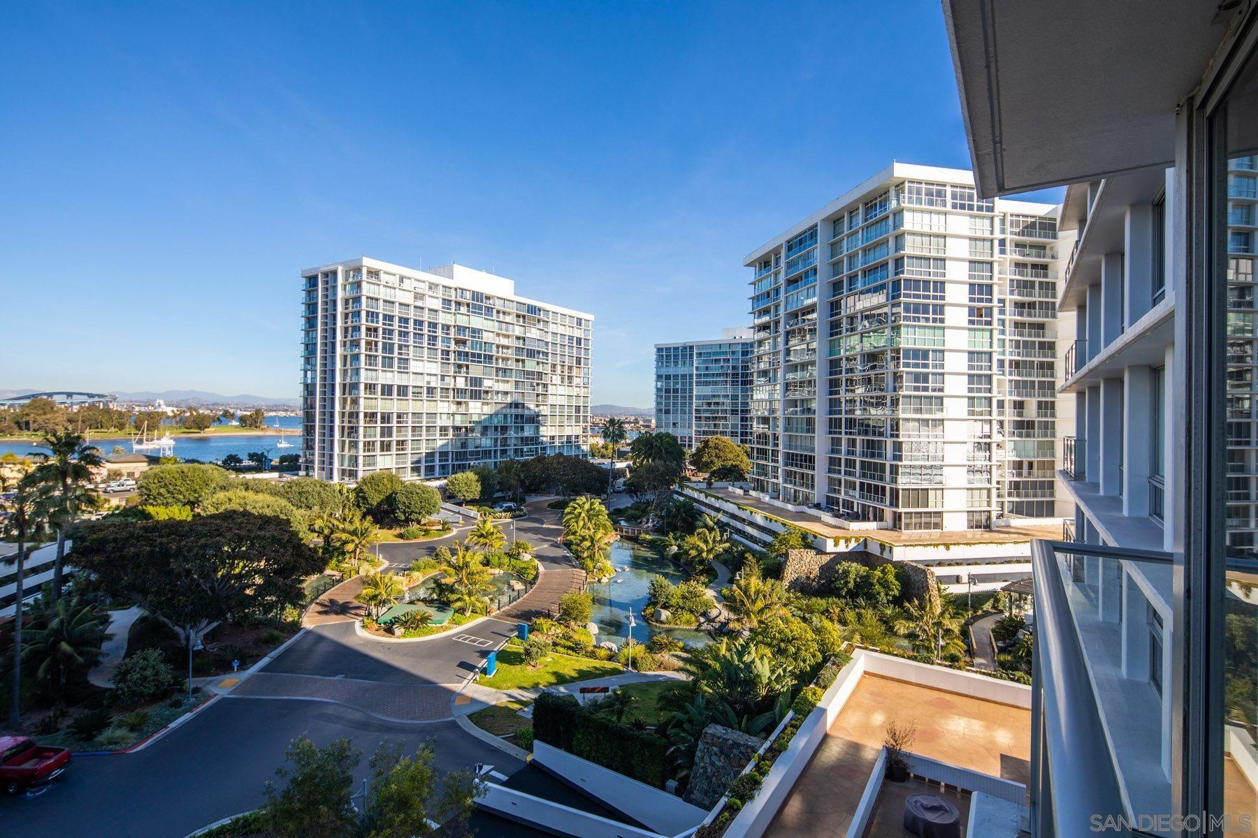 Detail Gallery Image 4 of 29 For 1760  Avenida Del Mundo  #801,  Coronado,  CA 92118 - 1 Beds | 1 Baths