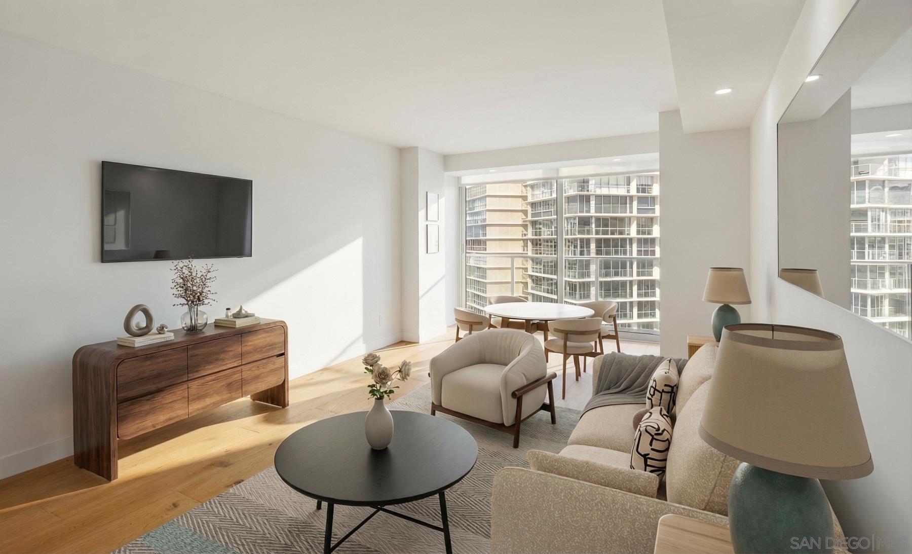 Detail Gallery Image 5 of 20 For 1760  Avenida Del Mundo  #801,  Coronado,  CA 92118 - 1 Beds | 1 Baths