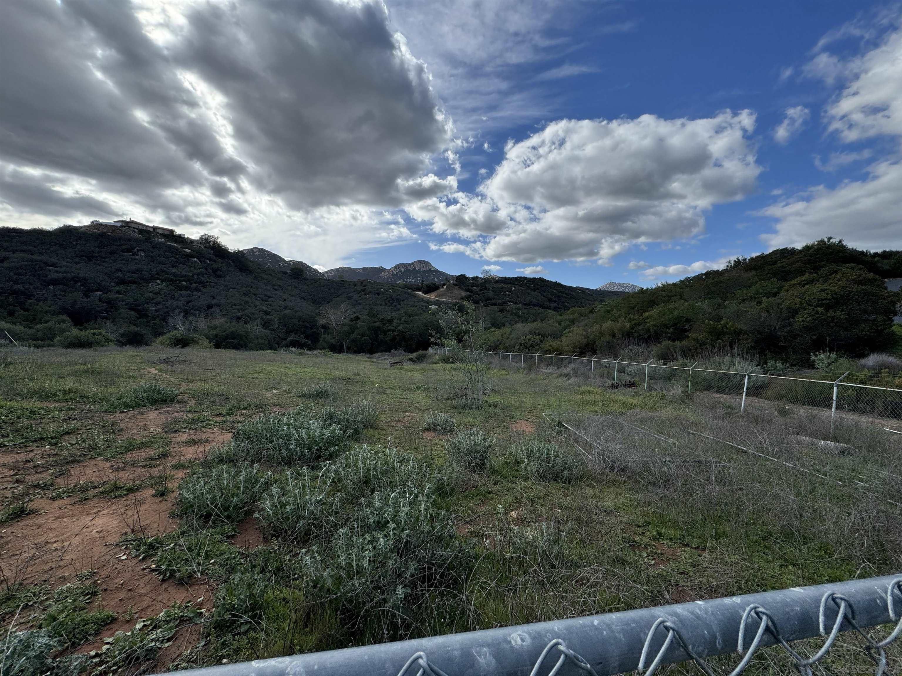Detail Gallery Image 15 of 28 For 14959  Mussey Grade Rd, Ramona,  CA 92065 - 5 Beds | 2 Baths